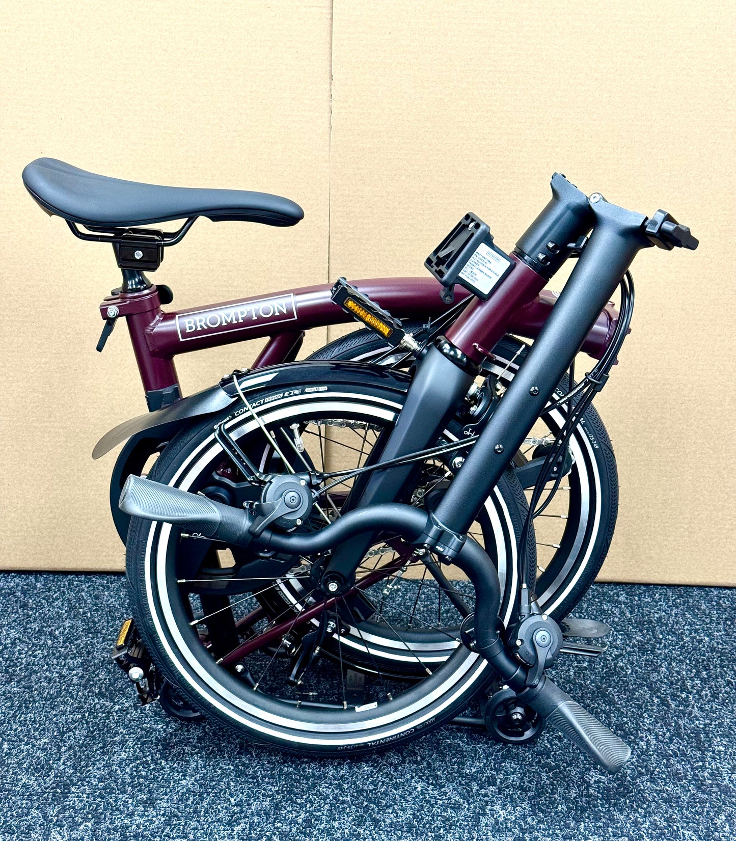 Brompton P Line 12-Speed High-HB Plum Red w/Roller Rack