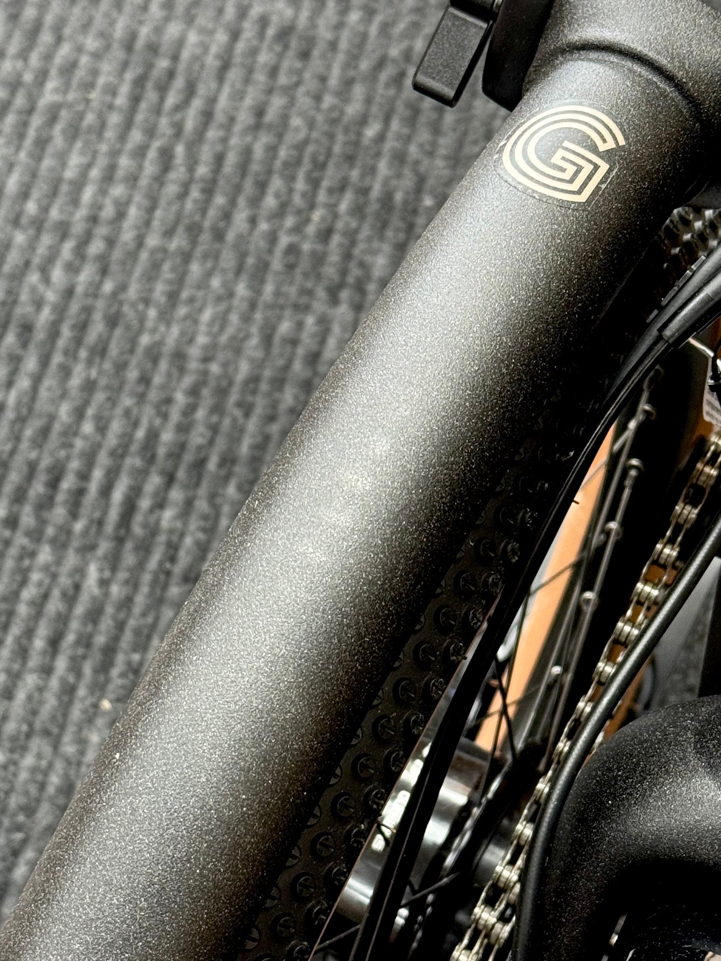 Brompton G Line 8-Speed Medium "Mini-Marred" Space Black