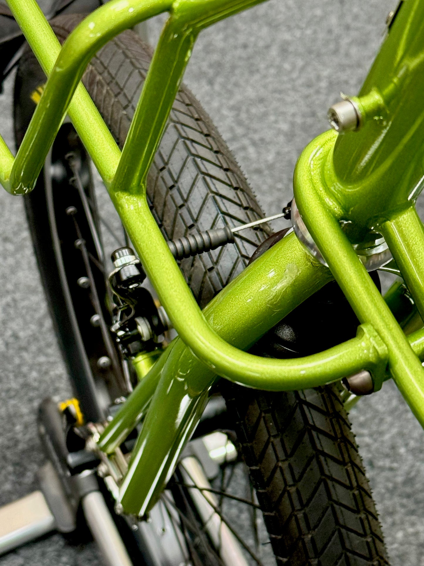 Moulton Pre-Owned XTB Willow Green Metallic