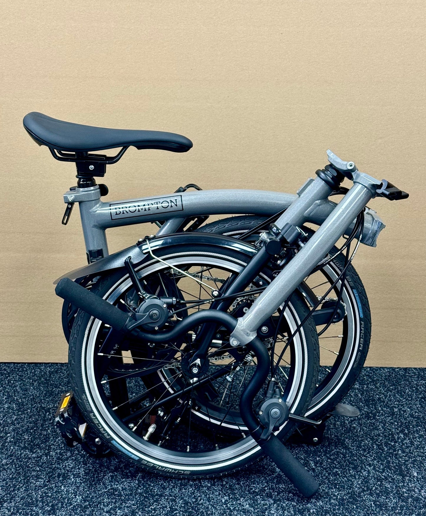 Brompton Pre-Owned P Line 12-Speed Mid-HB Storm Grey Metallic