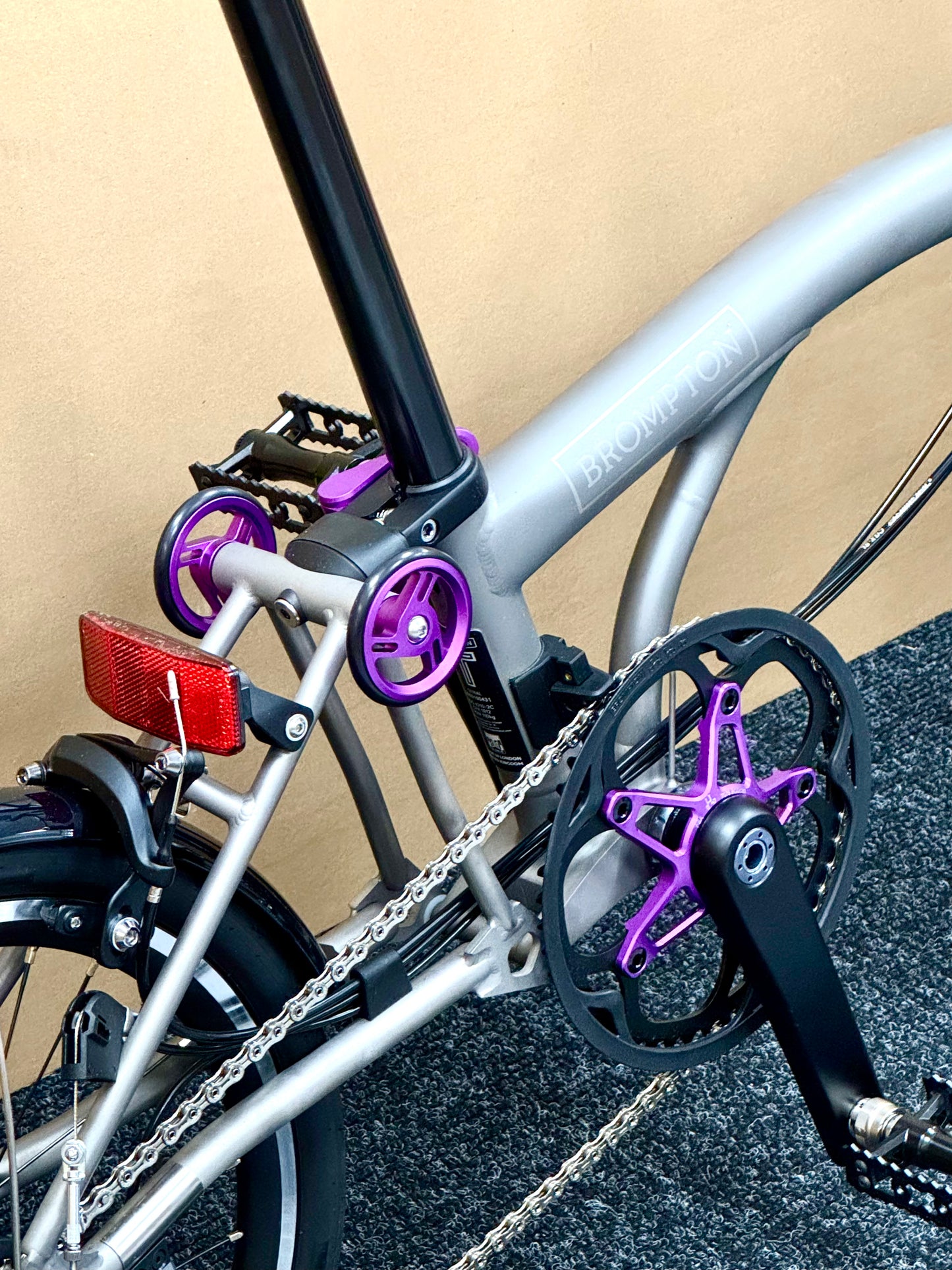 Brompton T Line 12-Speed Mid HB UPGRADED!