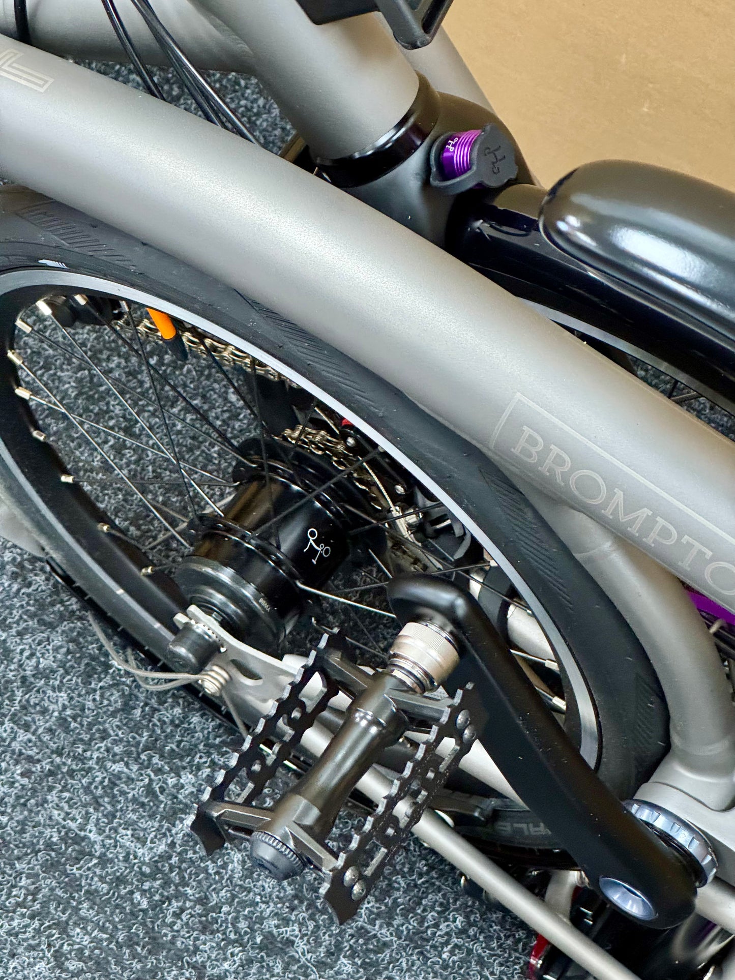 Brompton T Line 12-Speed Mid HB UPGRADED!