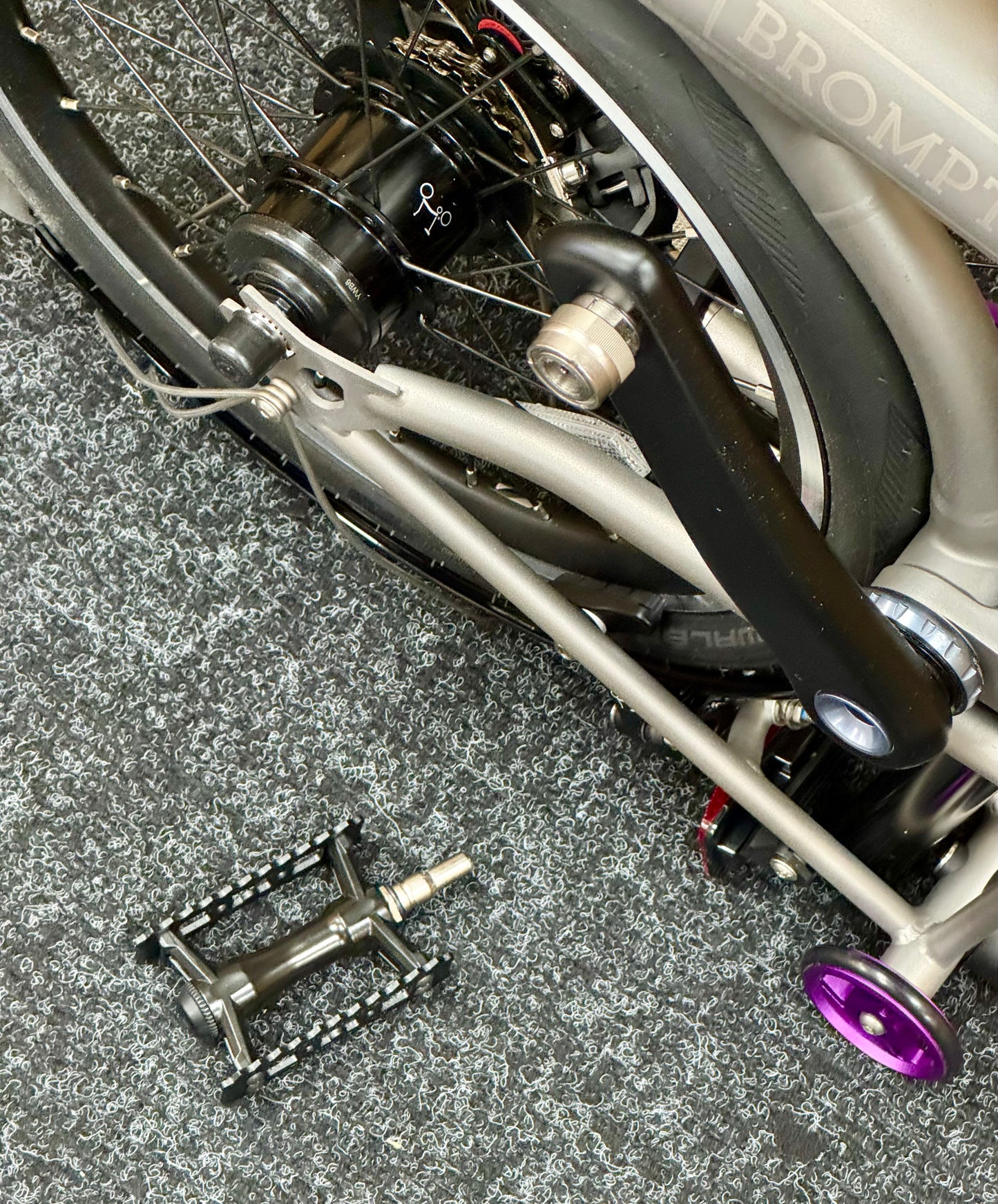 Brompton T Line 12-Speed Mid HB UPGRADED!