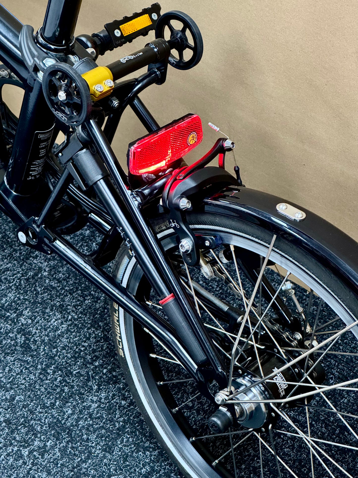 Brompton Pre-Owned High-HB 6-Speed Electric Bike All Black