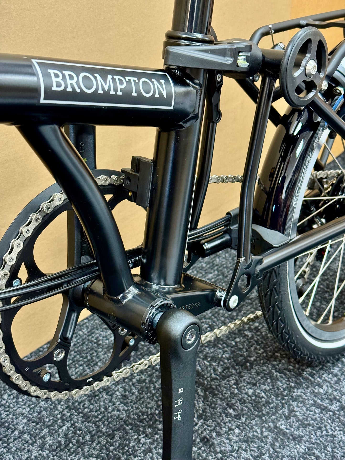 Brompton C Line 12-Speed Mid-HB All Black w/Roller Rack