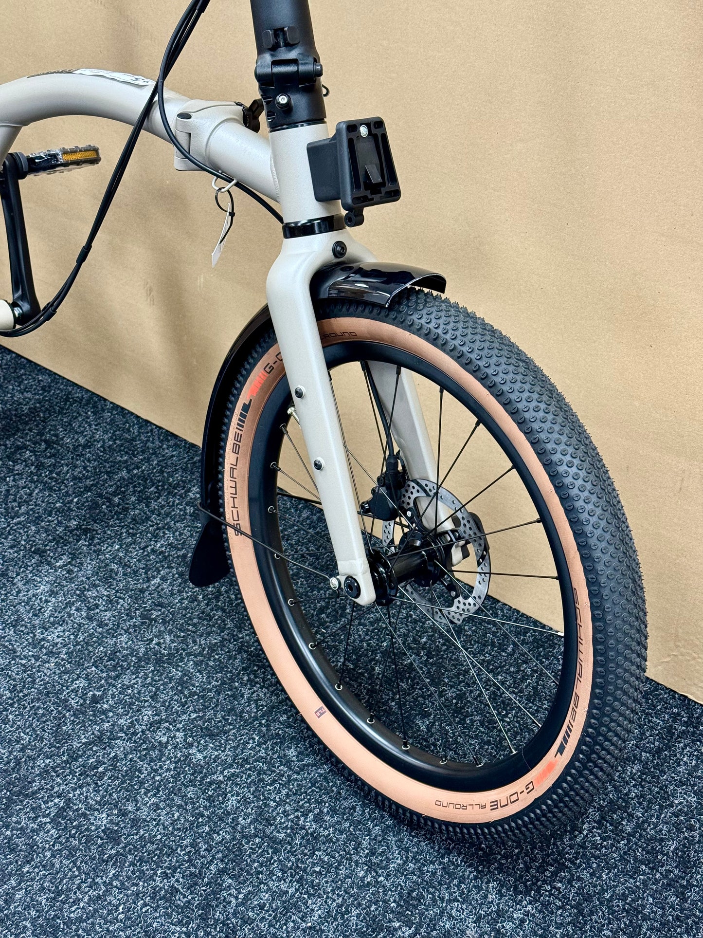 Brompton G Line 8-Speed Large "Mini-Marred" Trail Dust White