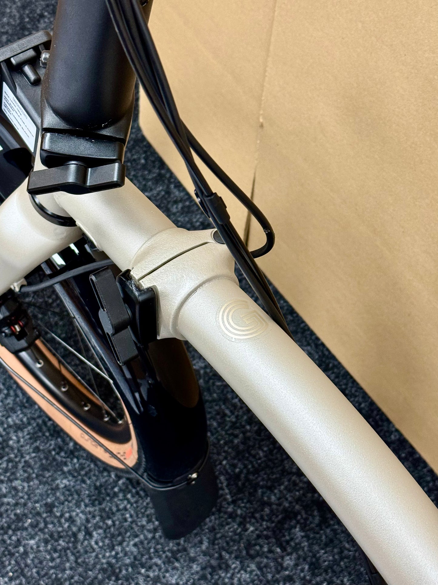 Brompton G Line 8-Speed Large "Mini-Marred" Trail Dust White