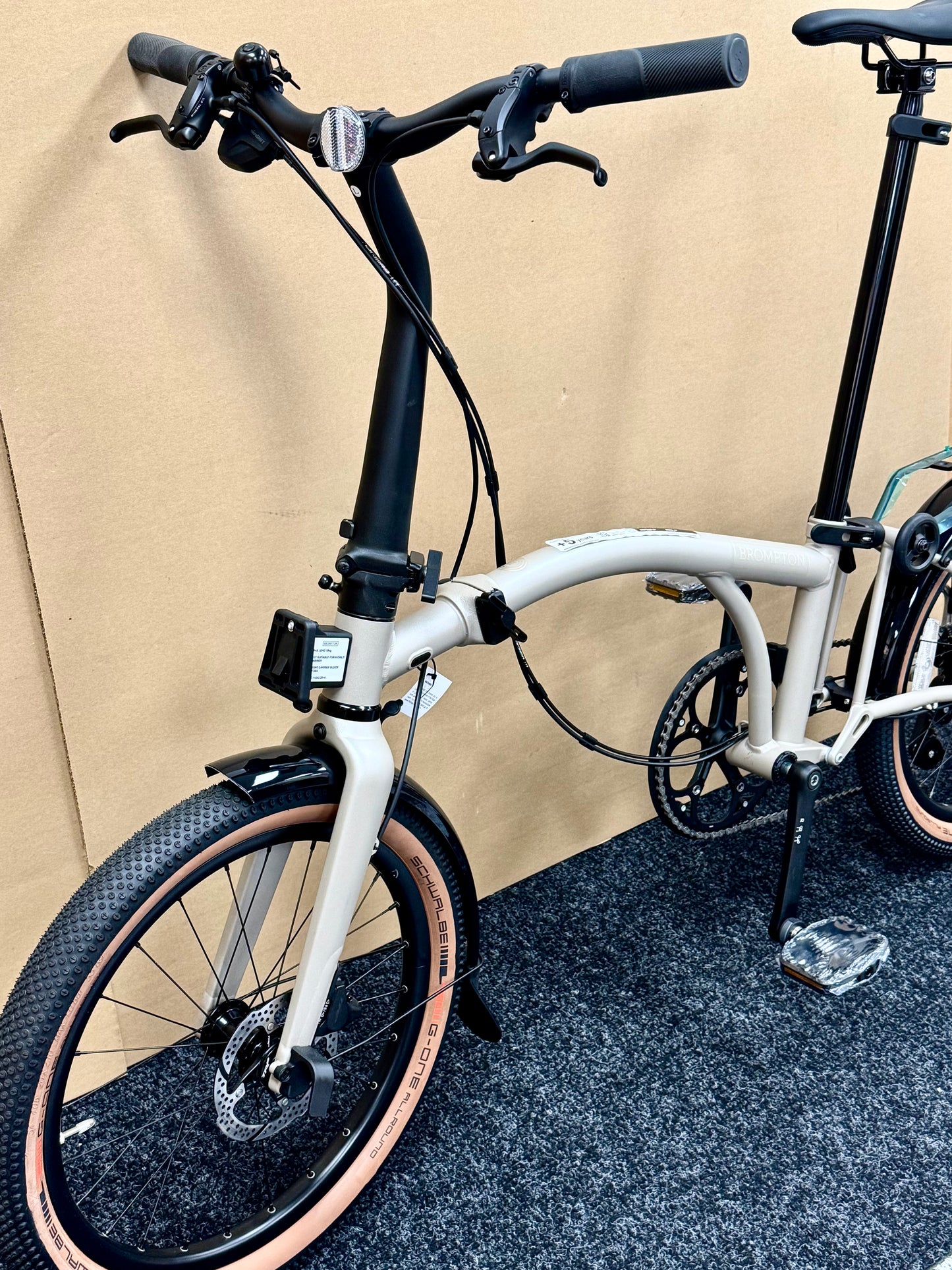 Brompton G Line 8-Speed Large "Mini-Marred" Trail Dust White