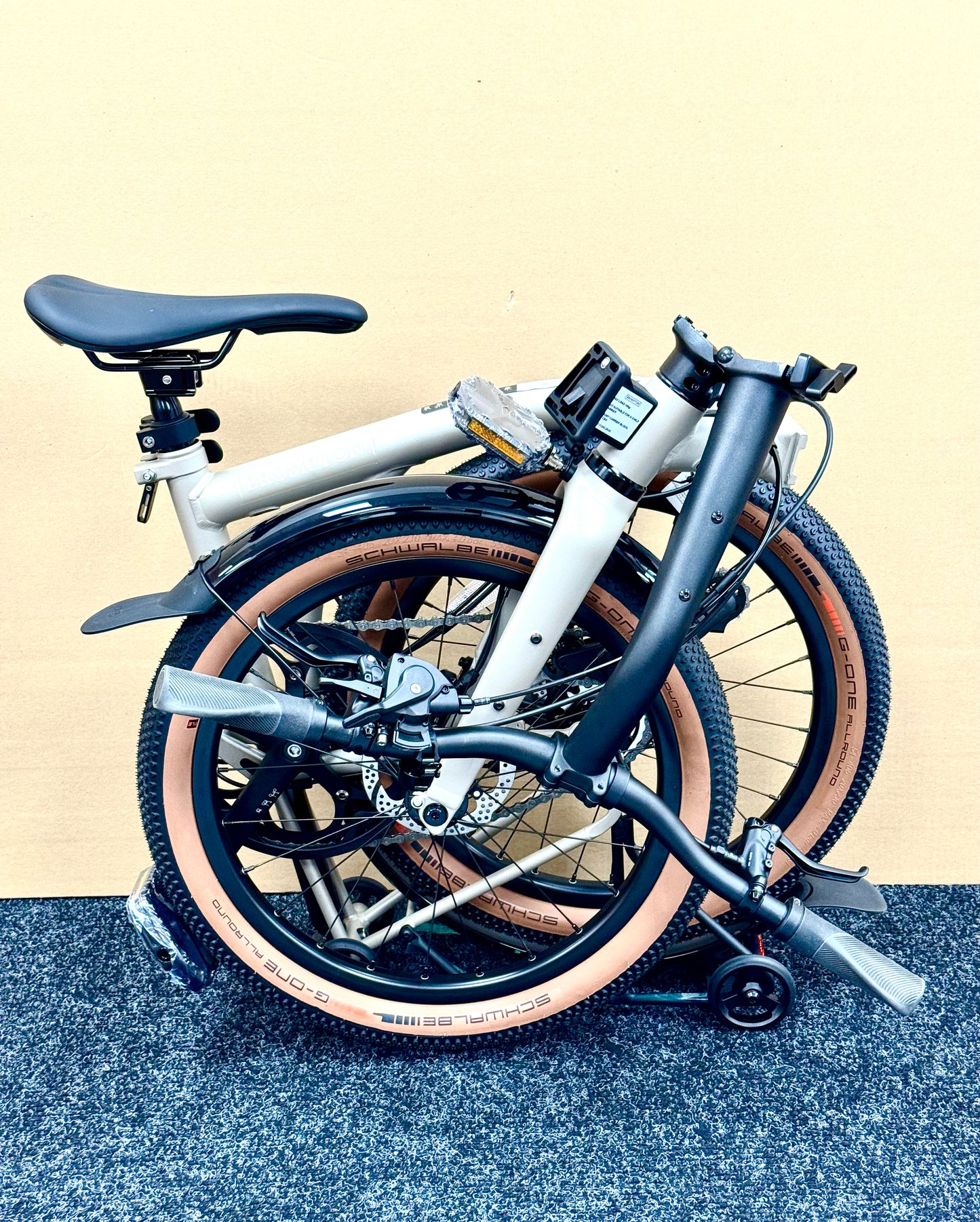 Brompton G Line 8-Speed Large "Mini-Marred" Trail Dust White