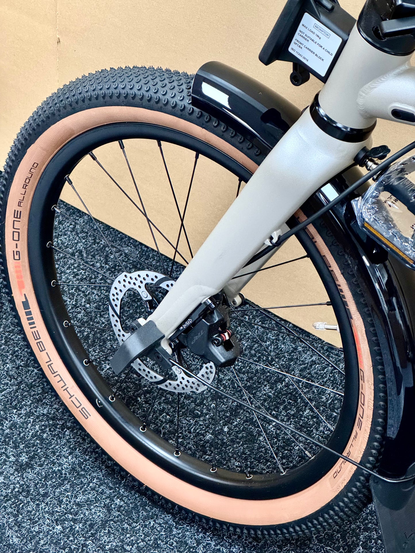 Brompton G Line 8-Speed Large "Mini-Marred" Trail Dust White