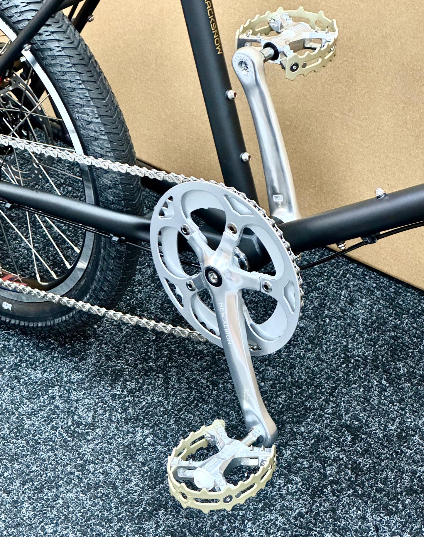 Soma Rufus Matte Black Medium
