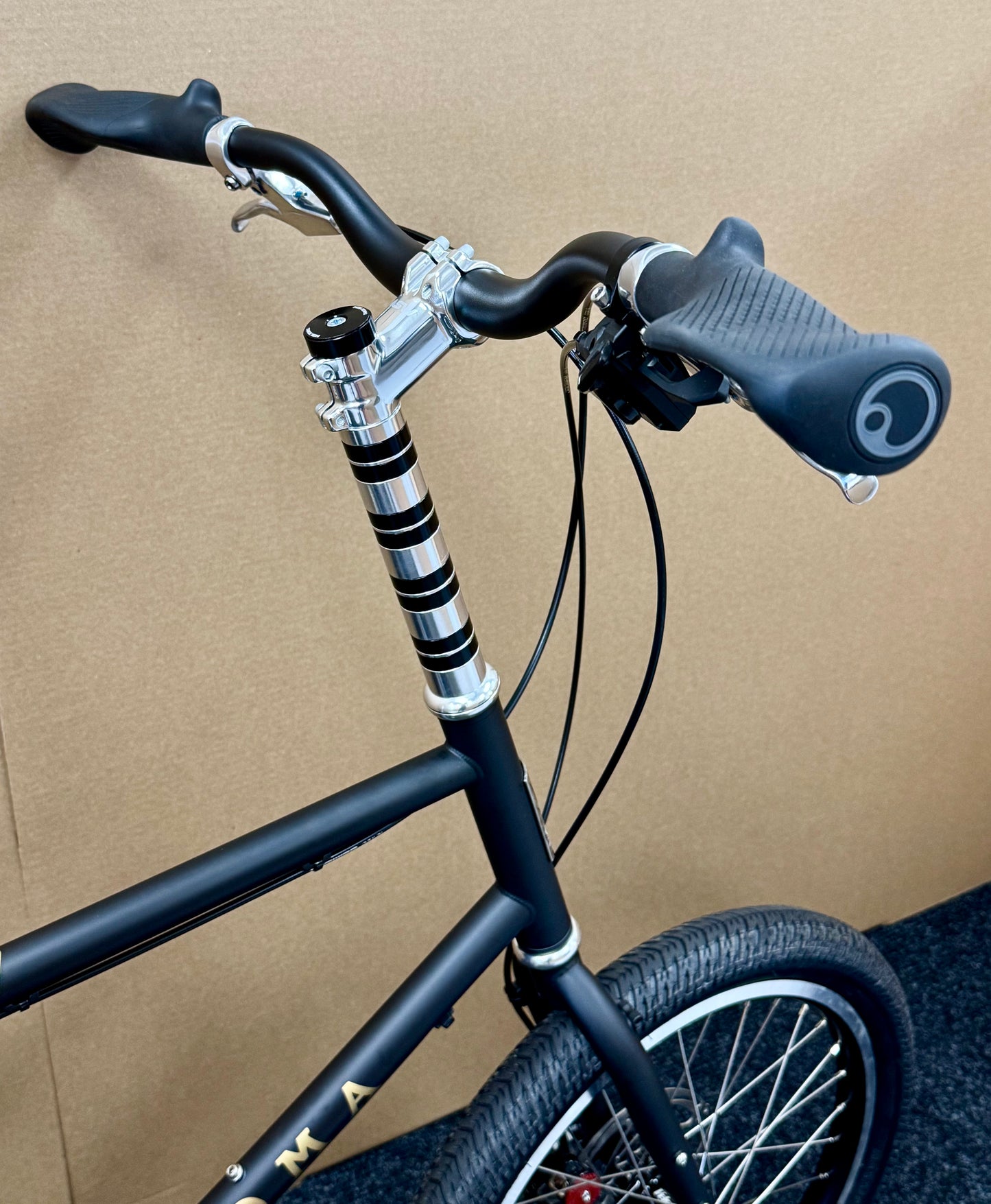 Soma Rufus Matte Black Medium