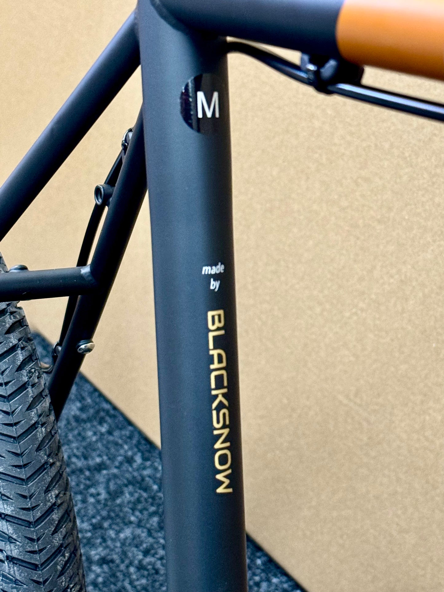 Soma Rufus Matte Black Medium