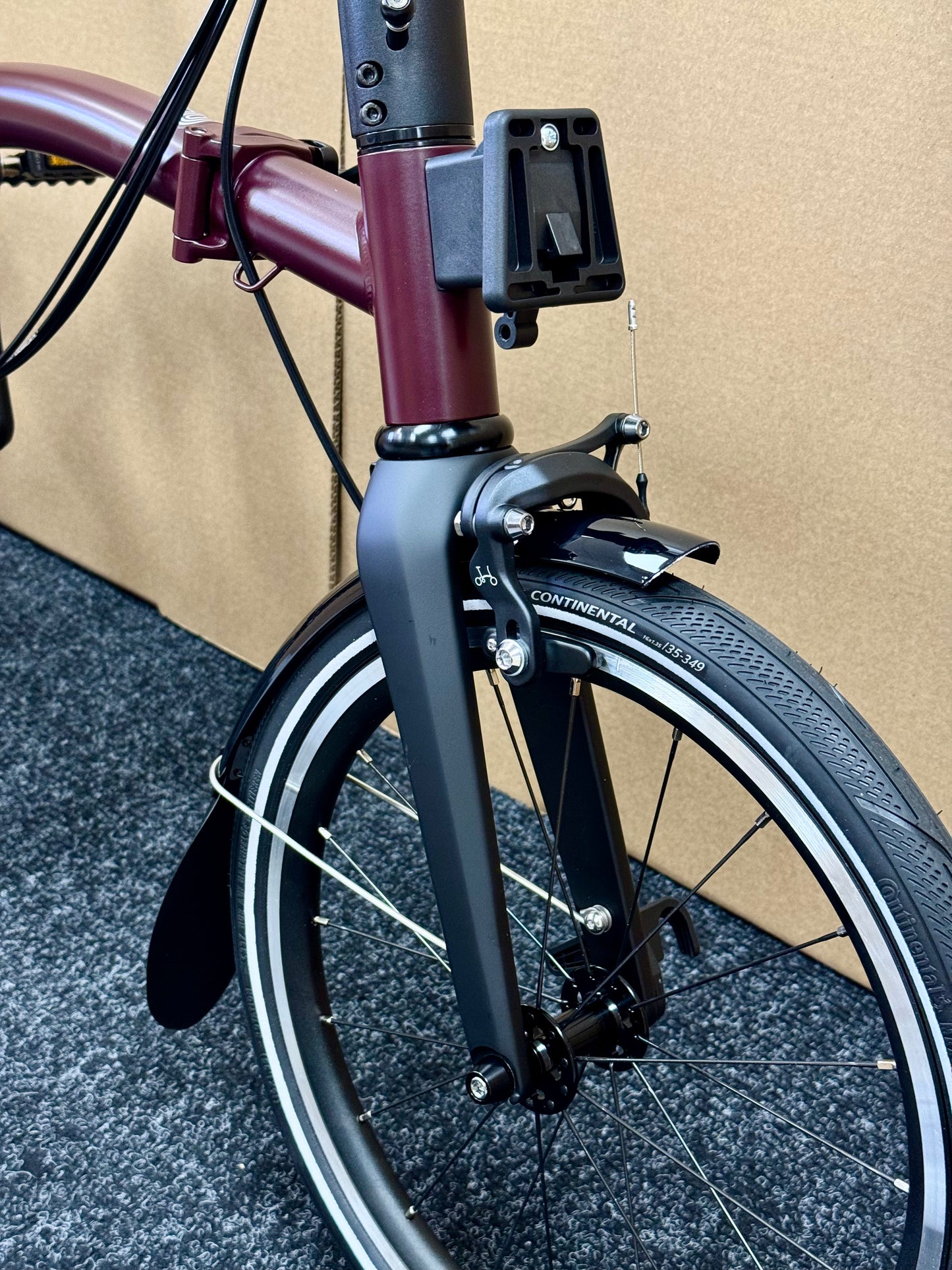 Brompton P Line 12-Speed High-HB Plum Red w/Roller Rack