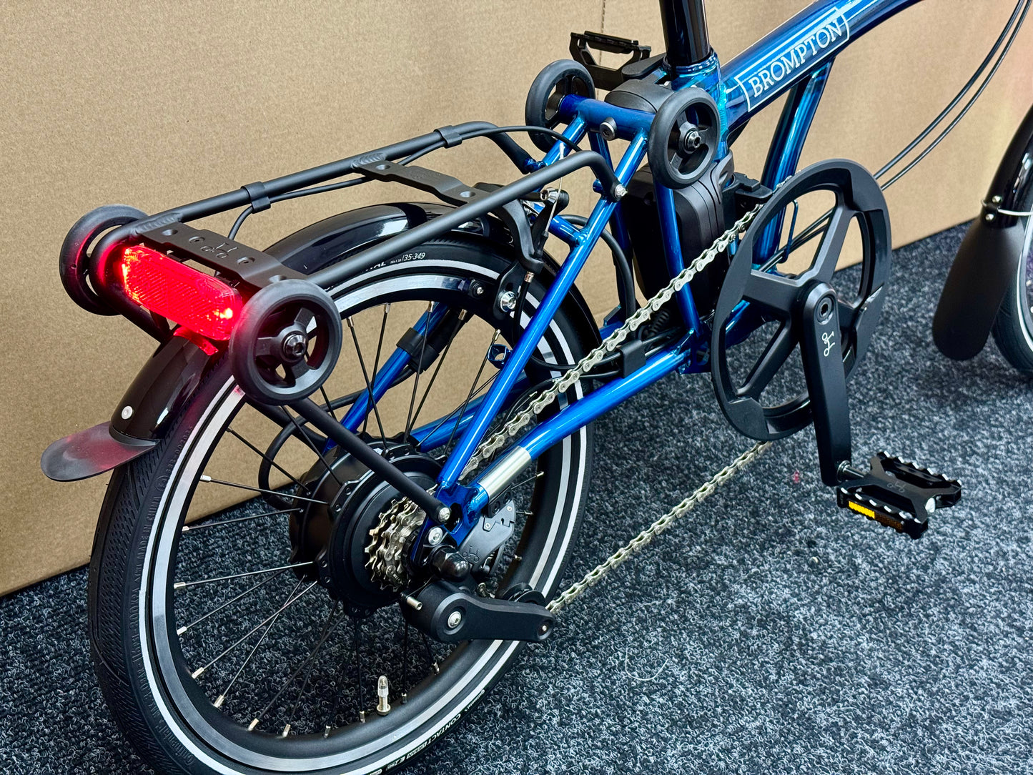 Brompton P Line Electric 4-Speed High-HB with e-Motiq System, Pacific Blue Lacquer