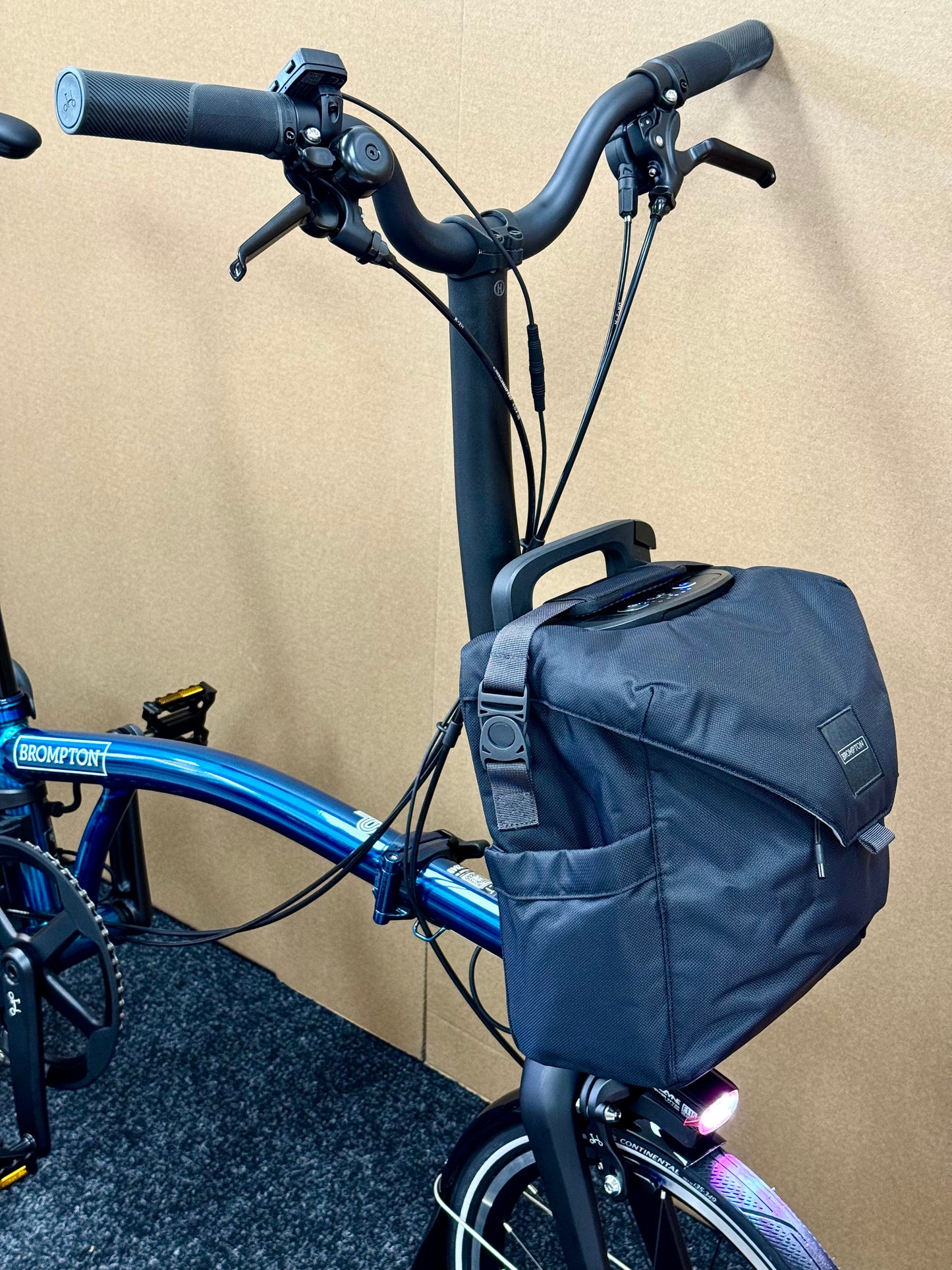 Brompton P Line Electric 4-Speed High-HB with e-Motiq System, Pacific Blue Lacquer
