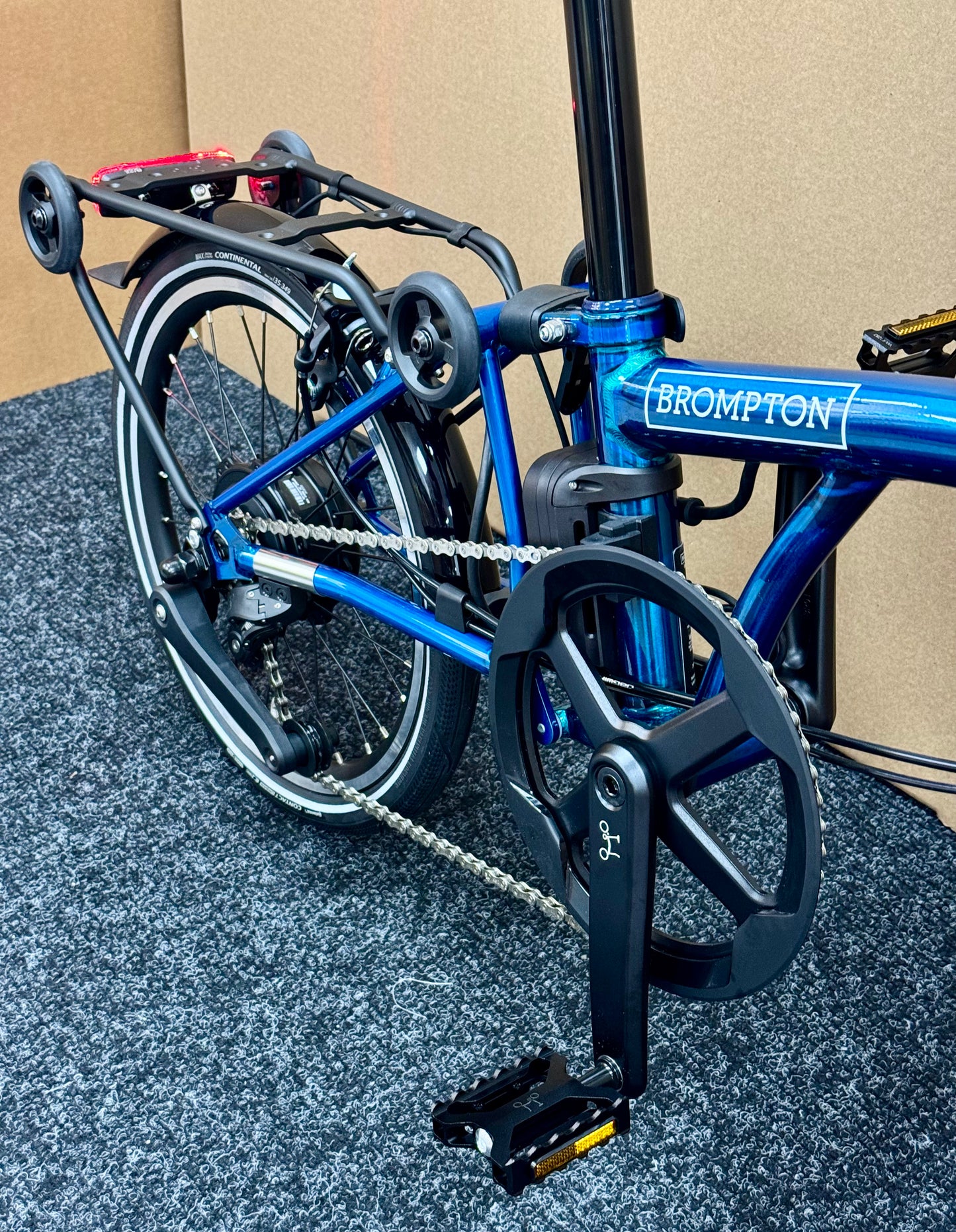 Brompton P Line Electric 4-Speed High-HB with e-Motiq System, Pacific Blue Lacquer