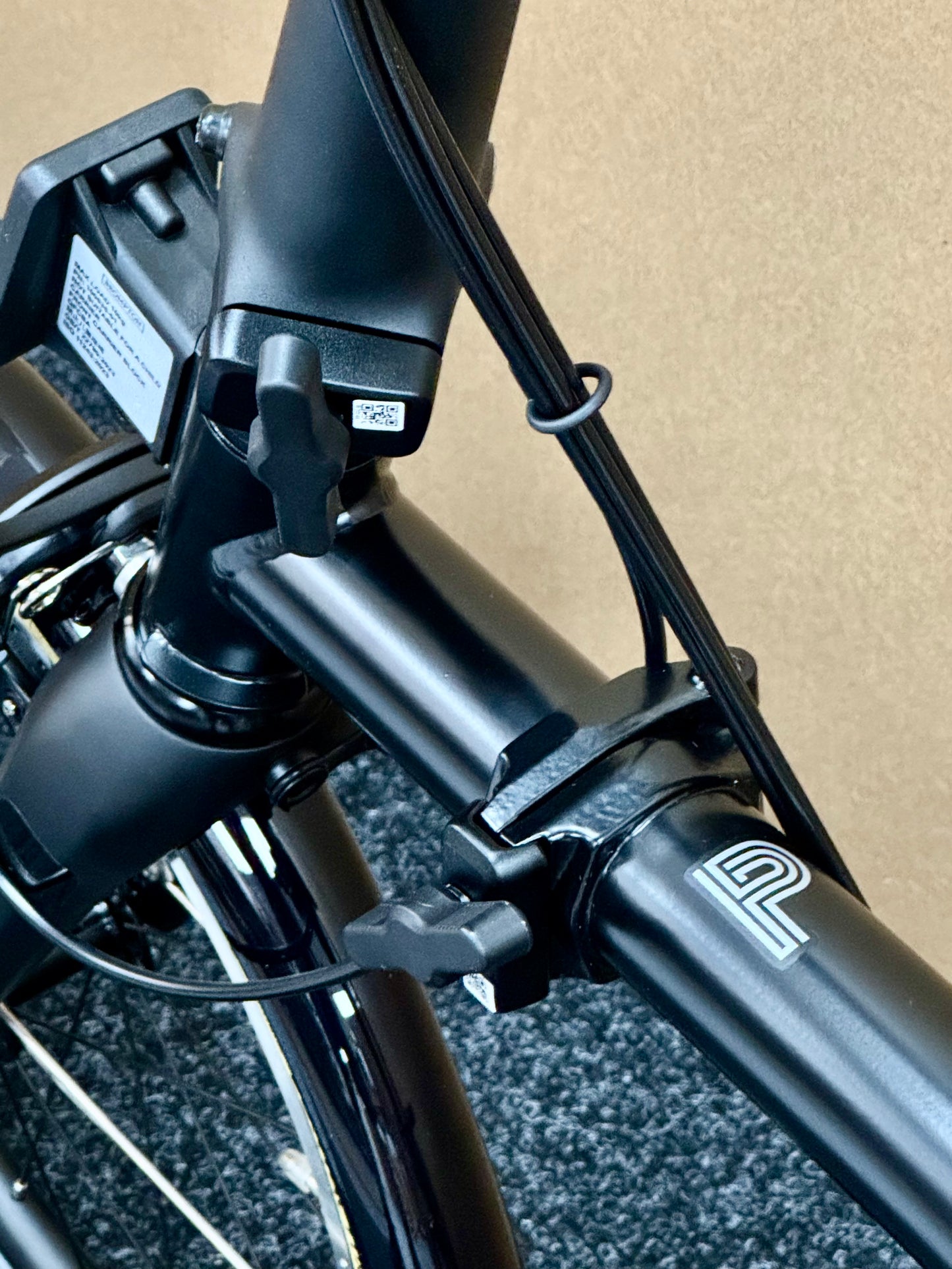Brompton P Line 12-Speed Mid-HB All Black w/Roller Rack