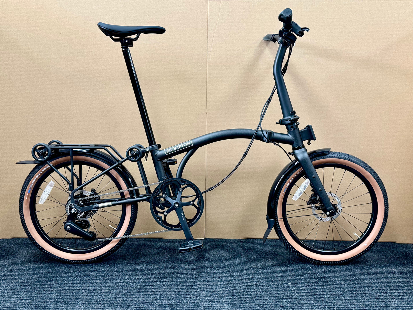 Brompton G Line 8-Speed Medium "Mini-Marred" Space Black