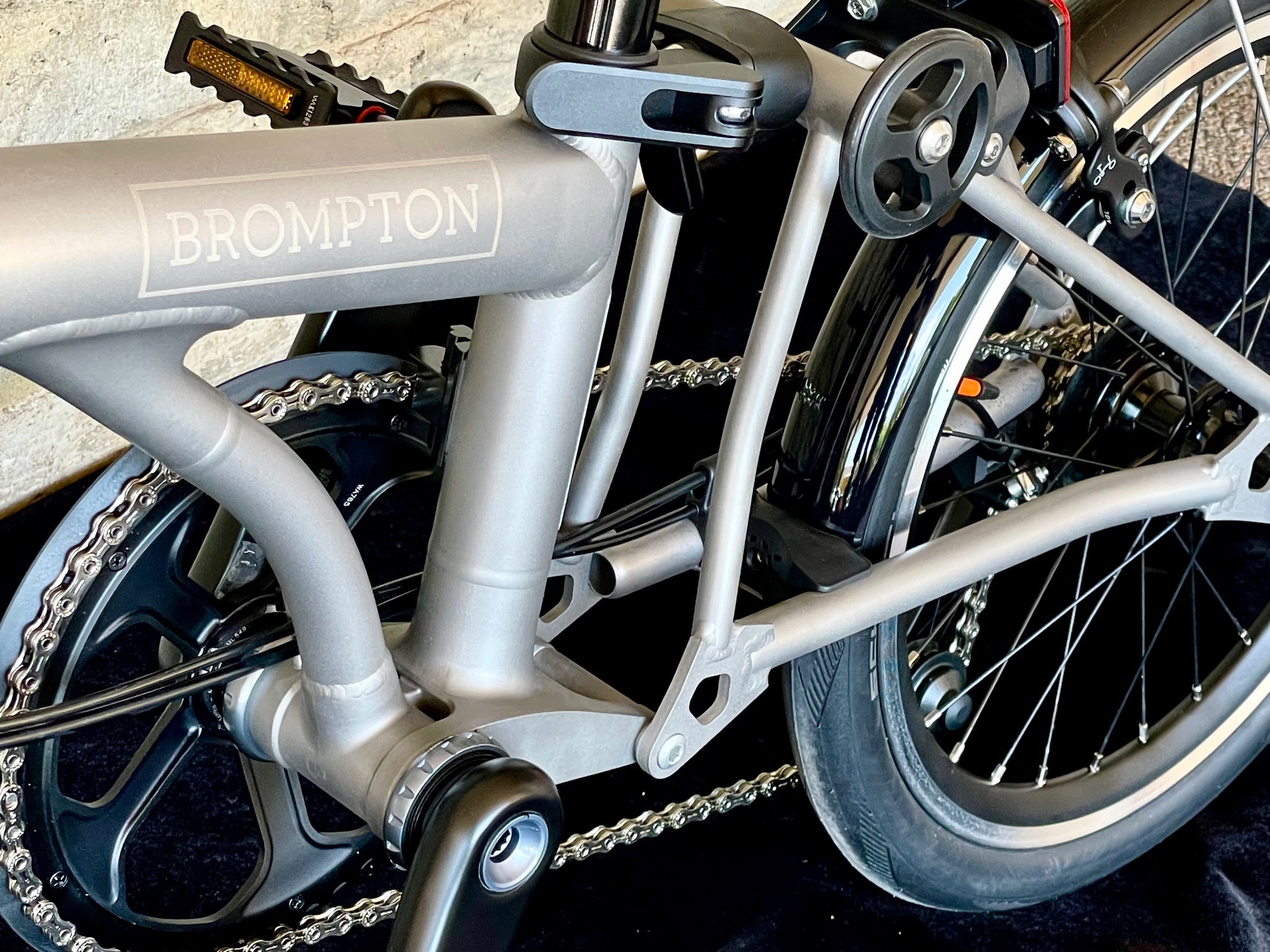 Brompton titanium superlight hot sale