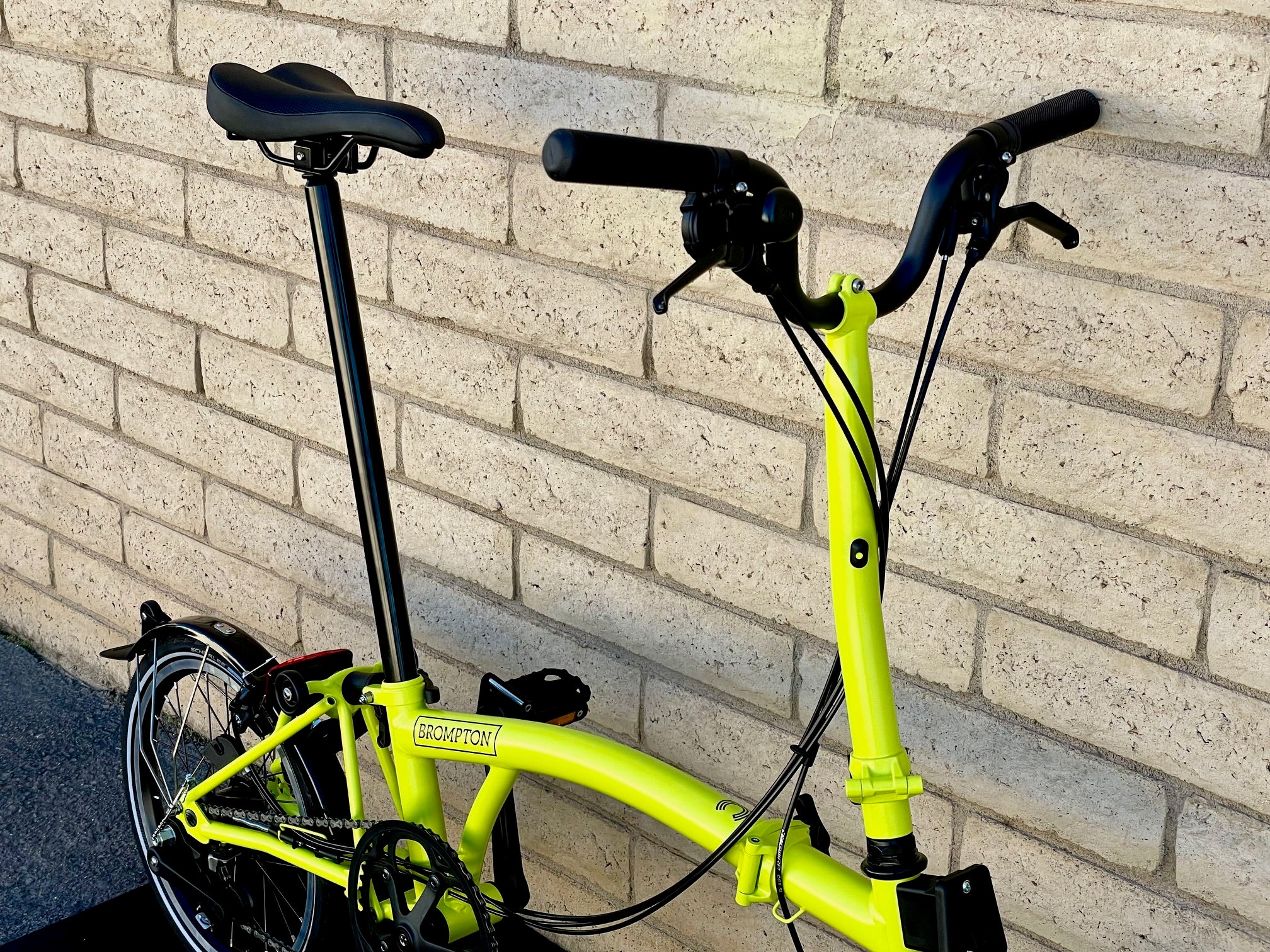 H6L Black Edition – Rocket Red | BernatCycles