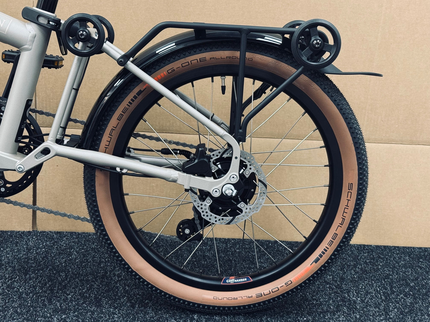 Brompton Venture G Line Alfine 11-Speed Trail Dust White Medium