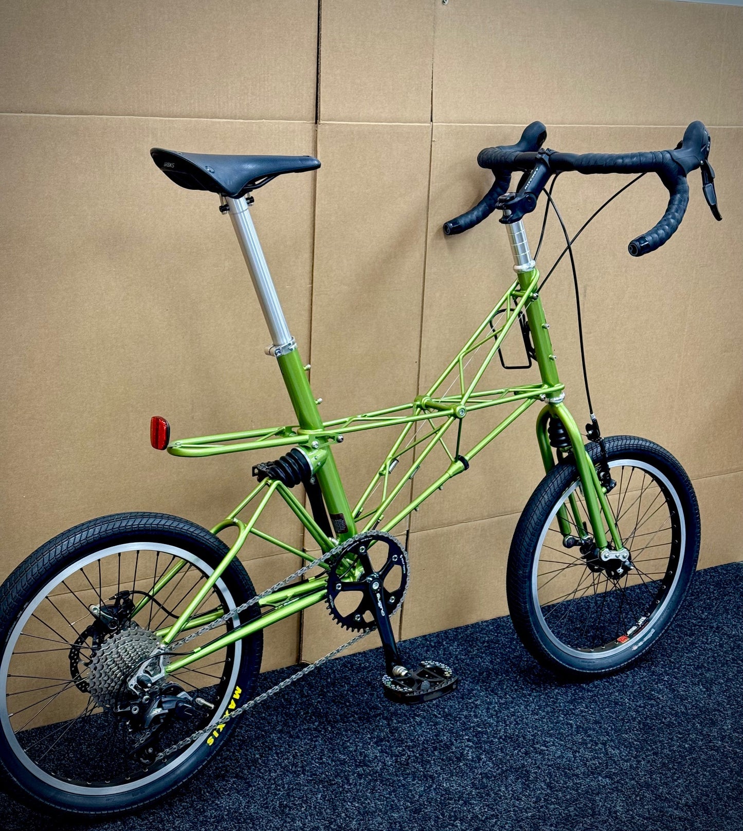 Moulton Pre-Owned XTB Willow Green Metallic