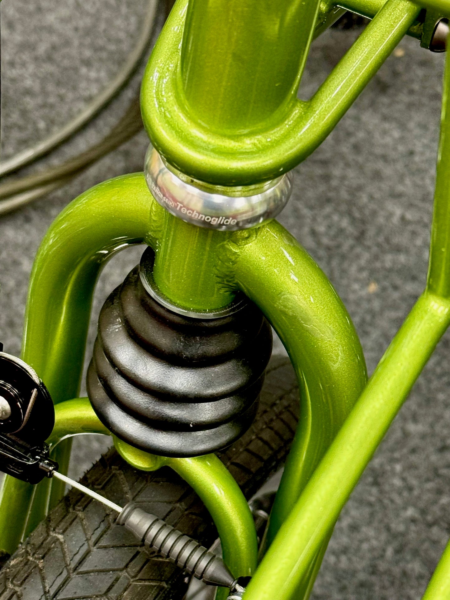 Moulton Pre-Owned XTB Willow Green Metallic