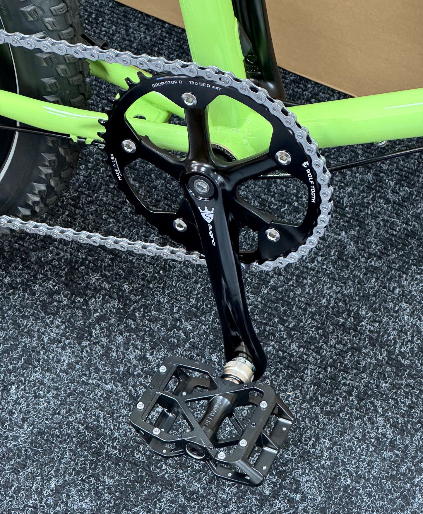 Velo Orange Neutrino