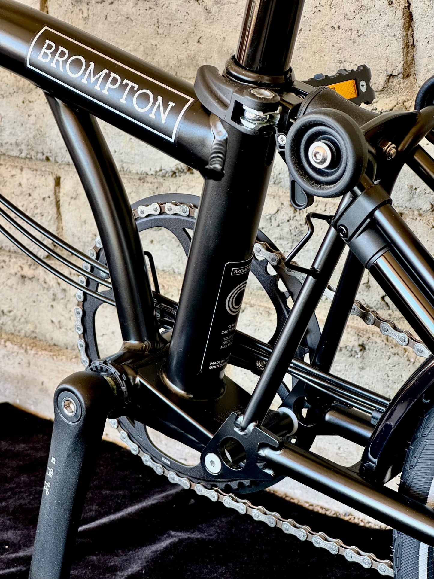 Brompton C-Line Explore High-HB All Black (H6L)