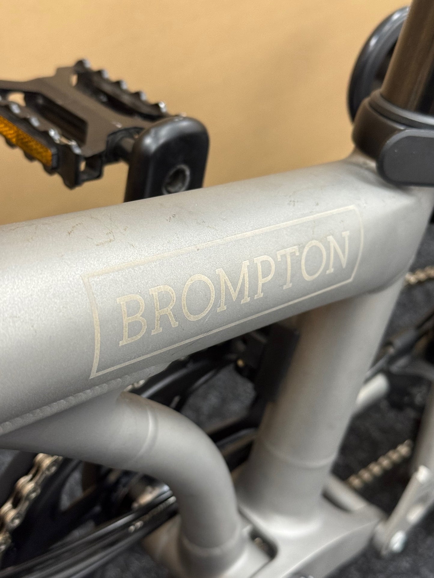 Brompton Pre-Owned T Line 12-Speed Mid-HB Titanium