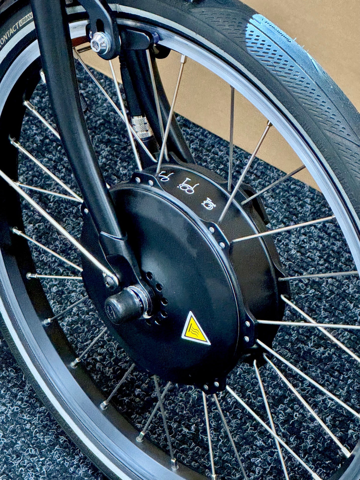 Brompton Pre-Owned P Line 4-Speed Electric Black Metallic