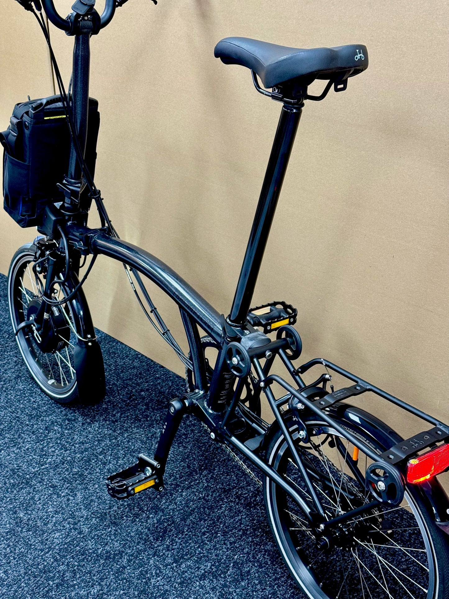 Brompton Pre-Owned P Line 4-Speed Electric Black Metallic