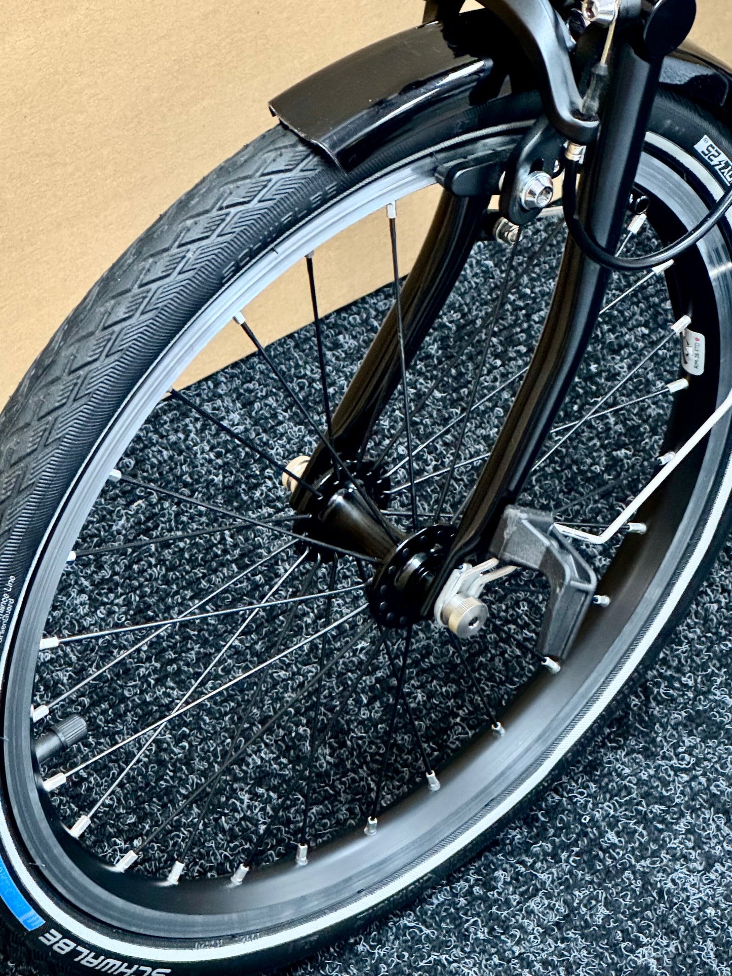 Brompton Pre-Owned Superlight High-HB 6-Speed Flame Lacquer