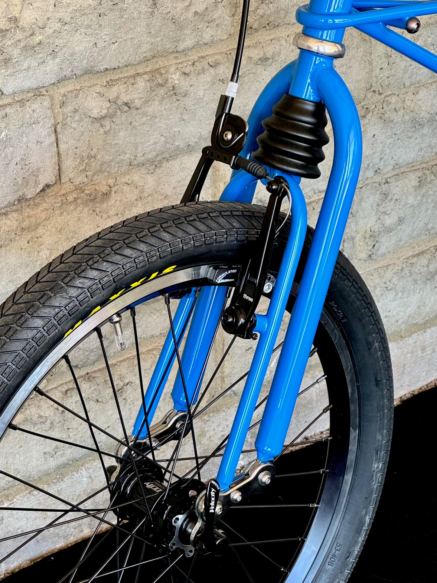 Moulton XTB Bugatti Blue