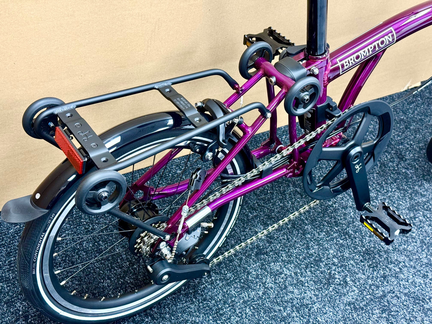 Brompton P Line 12-Speed High-HB Amethyst Lacquer w/Roller Rack
