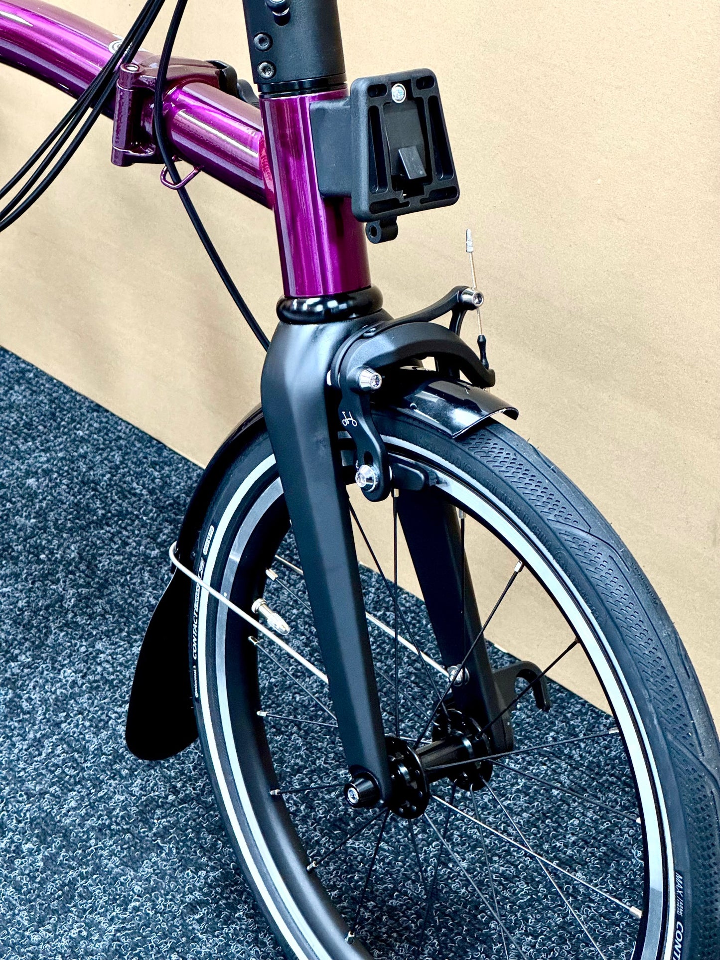Brompton P Line 12-Speed High-HB Amethyst Lacquer w/Roller Rack