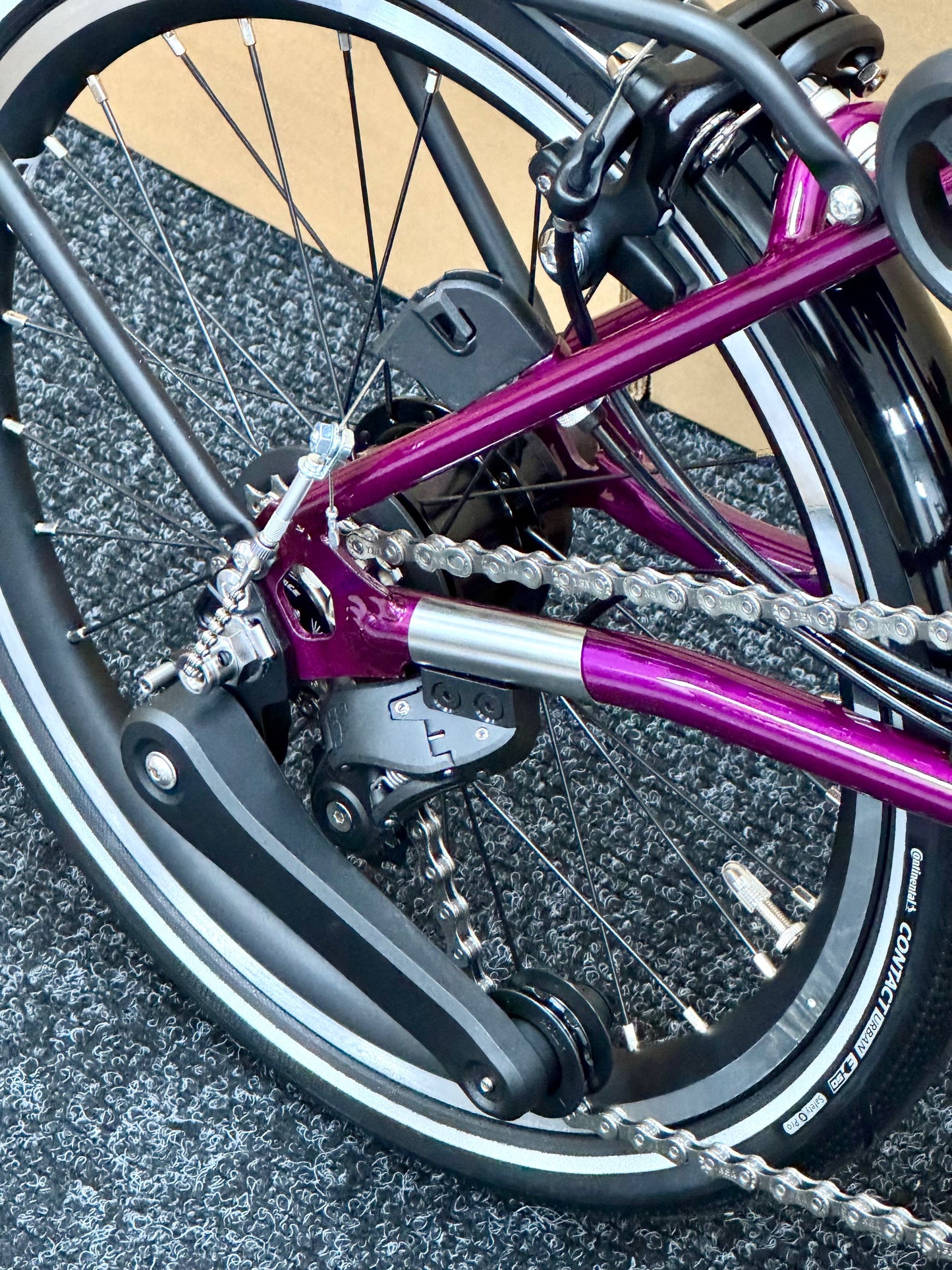 Brompton P Line 12-Speed High-HB Amethyst Lacquer w/Roller Rack
