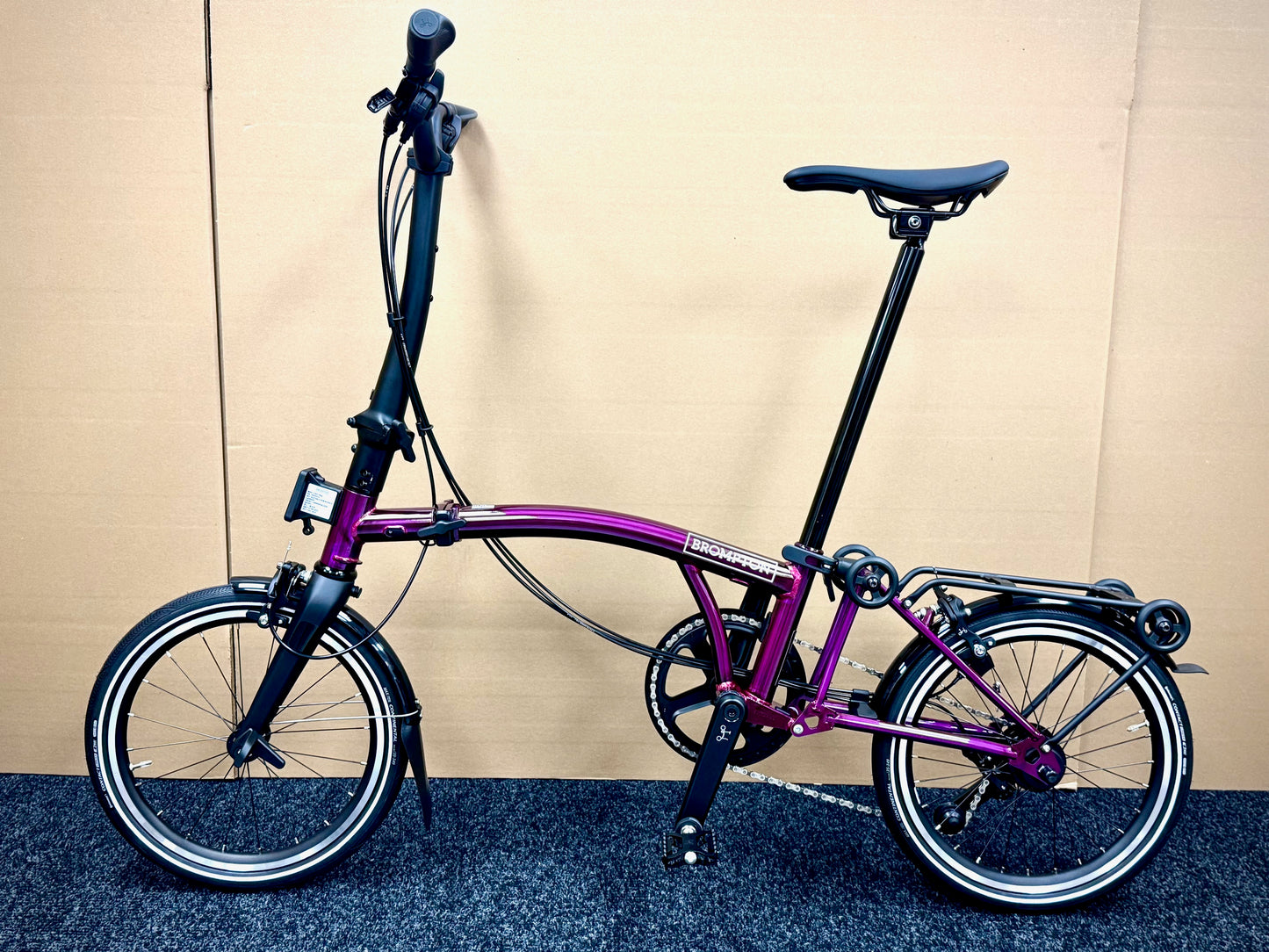 Brompton P Line 12-Speed High-HB Amethyst Lacquer w/Roller Rack