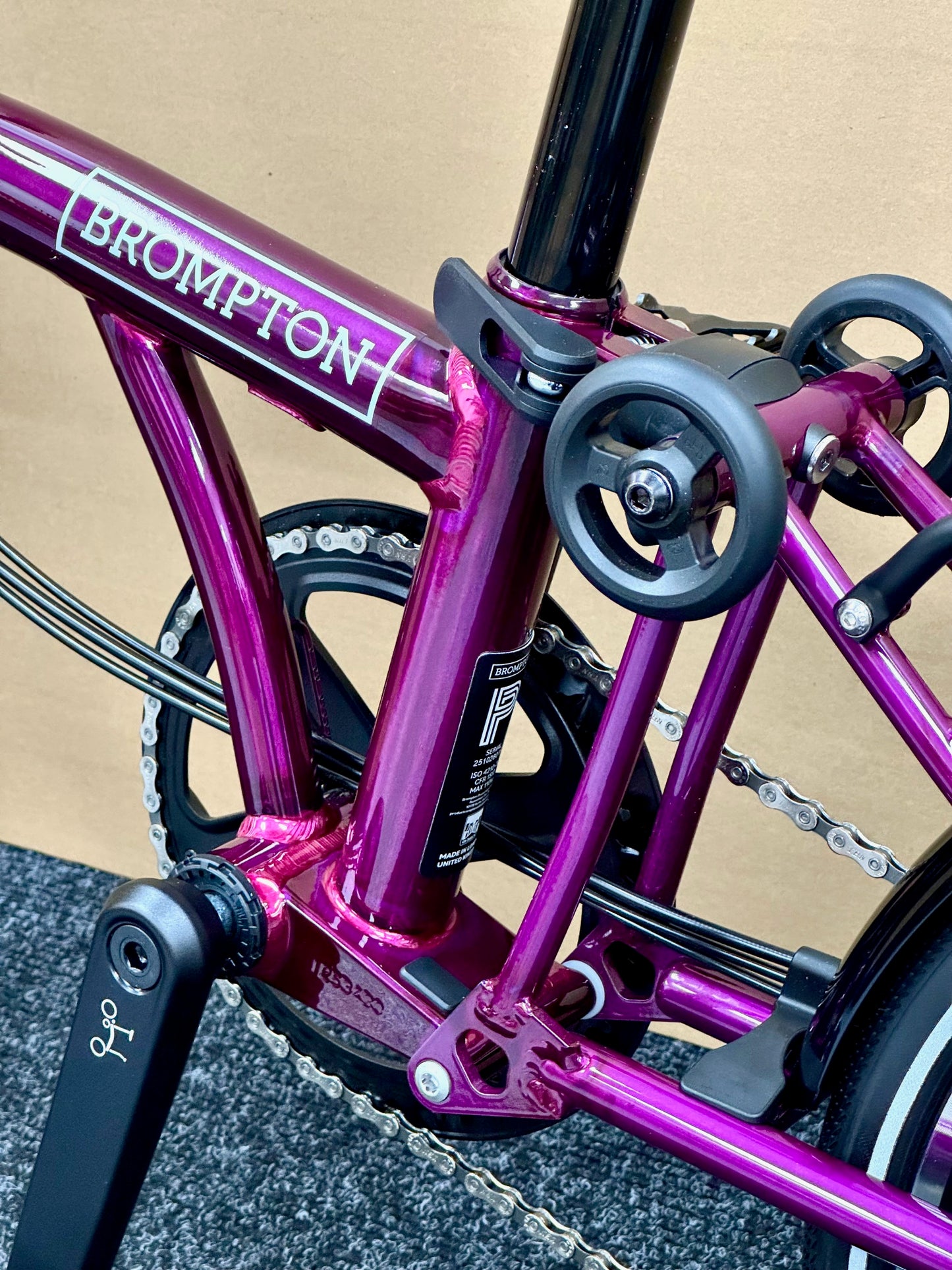 Brompton P Line 12-Speed High-HB Amethyst Lacquer w/Roller Rack