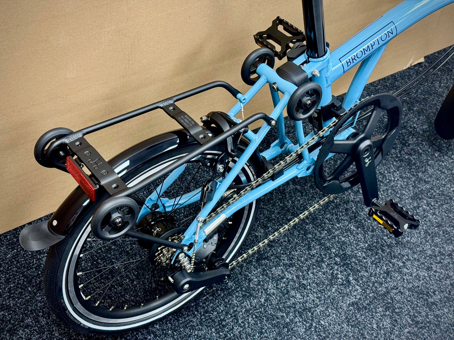 Brompton P Line 12-Speed High-HB Cloud Metallic w/Roller Rack