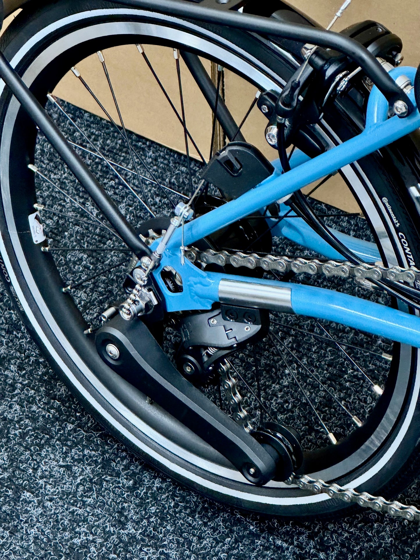 Brompton P Line 12-Speed High-HB Cloud Metallic w/Roller Rack