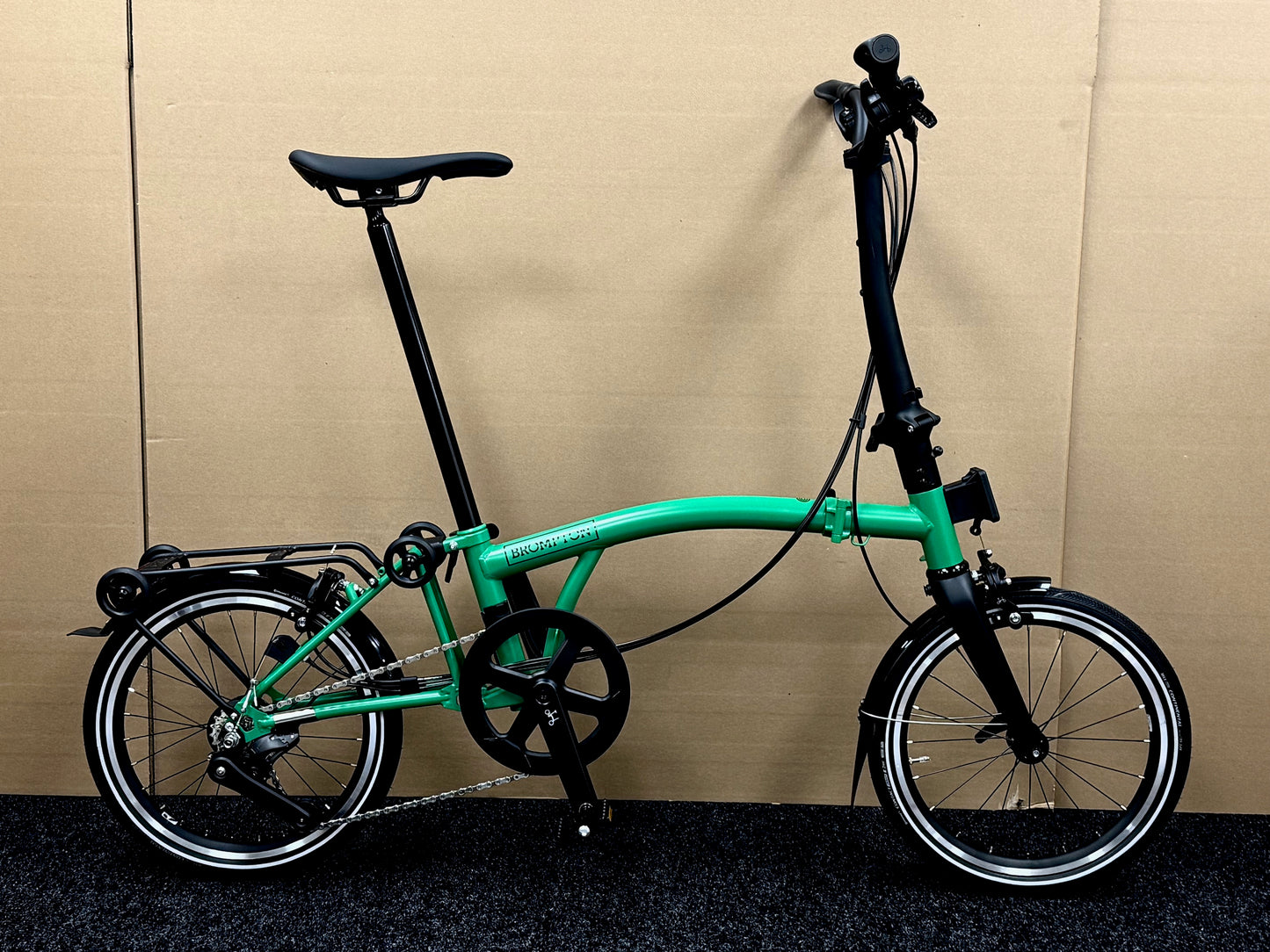 Brompton P Line 12-Speed High-HB Palm Green w/Roller Rack