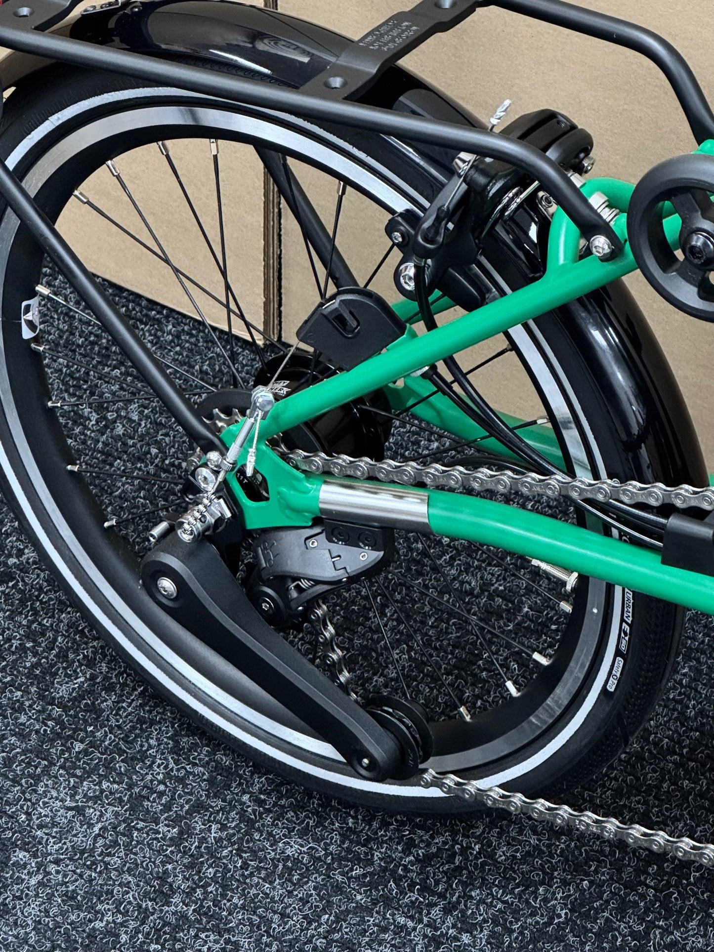 Brompton P Line 12-Speed High-HB Palm Green w/Roller Rack