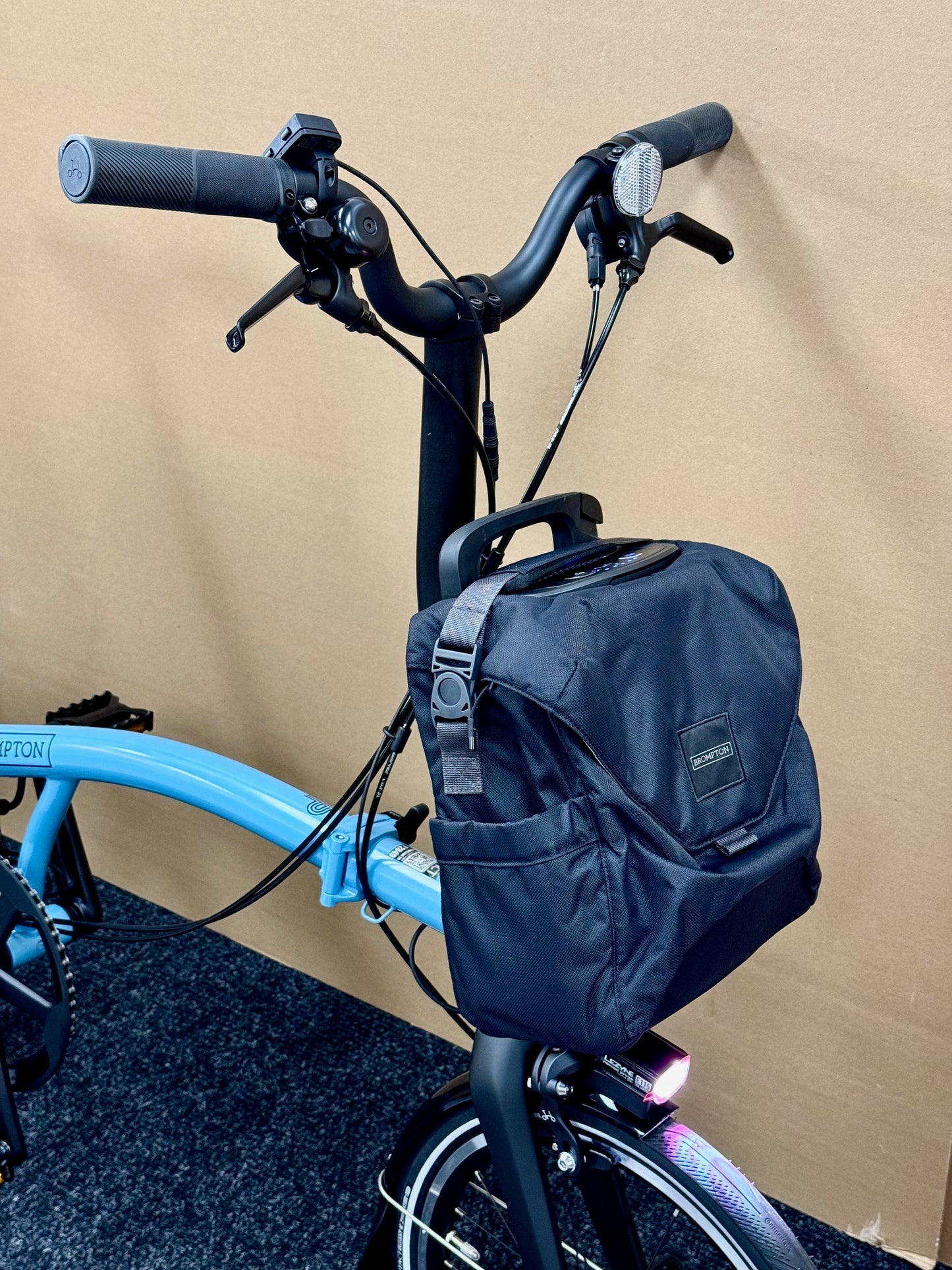 Brompton P Line Electric 4-Speed Mid-HB with e-Motiq System, Cloud Metallic