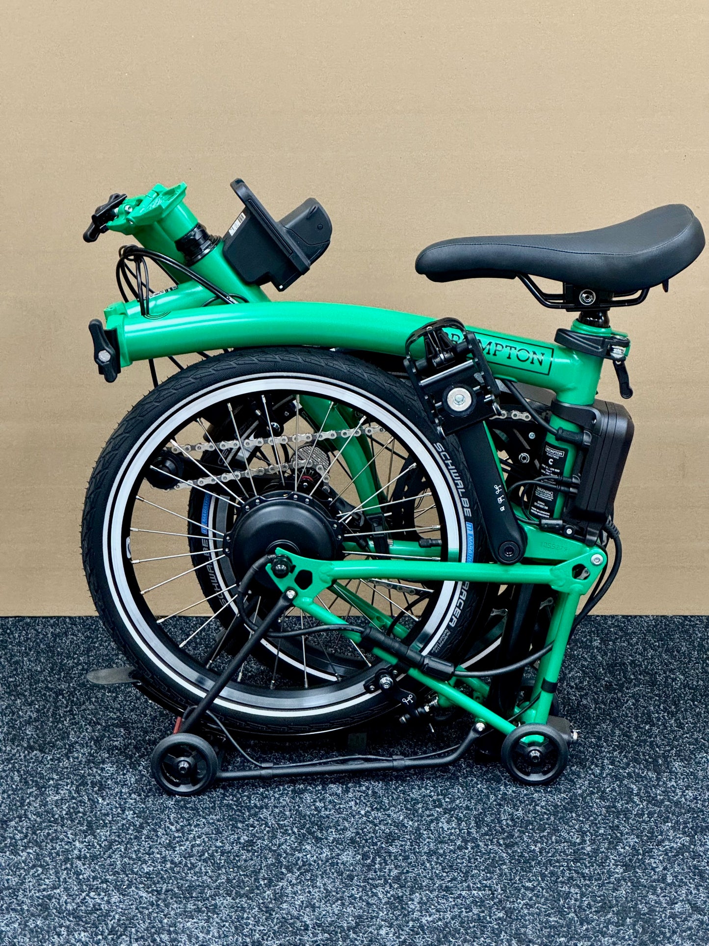 Brompton C Line Electric 4-Speed High-HB with e-Motiq System, Palm Green