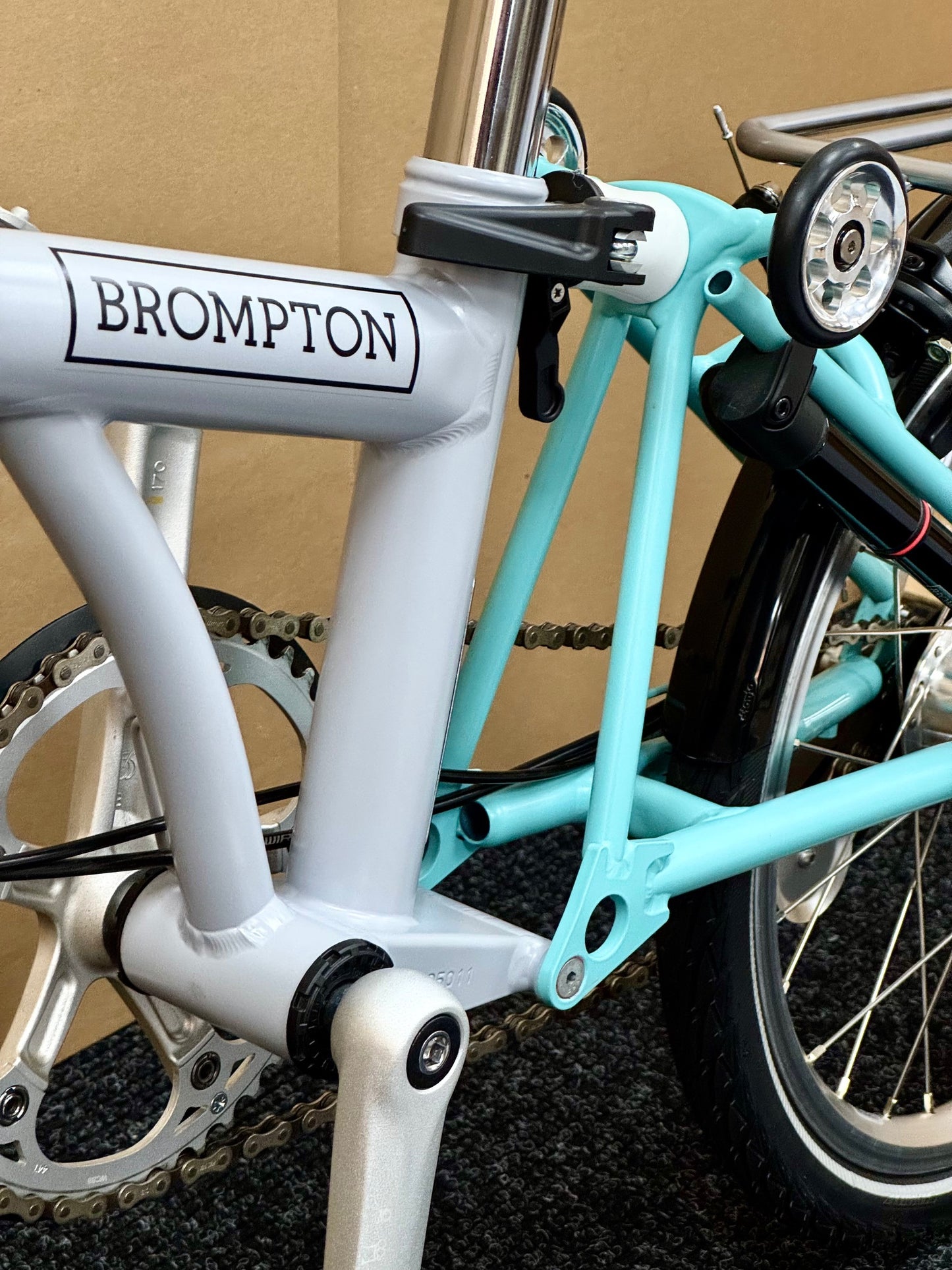 Brompton Pre-Owned A Line 3-Speed Mid-HB