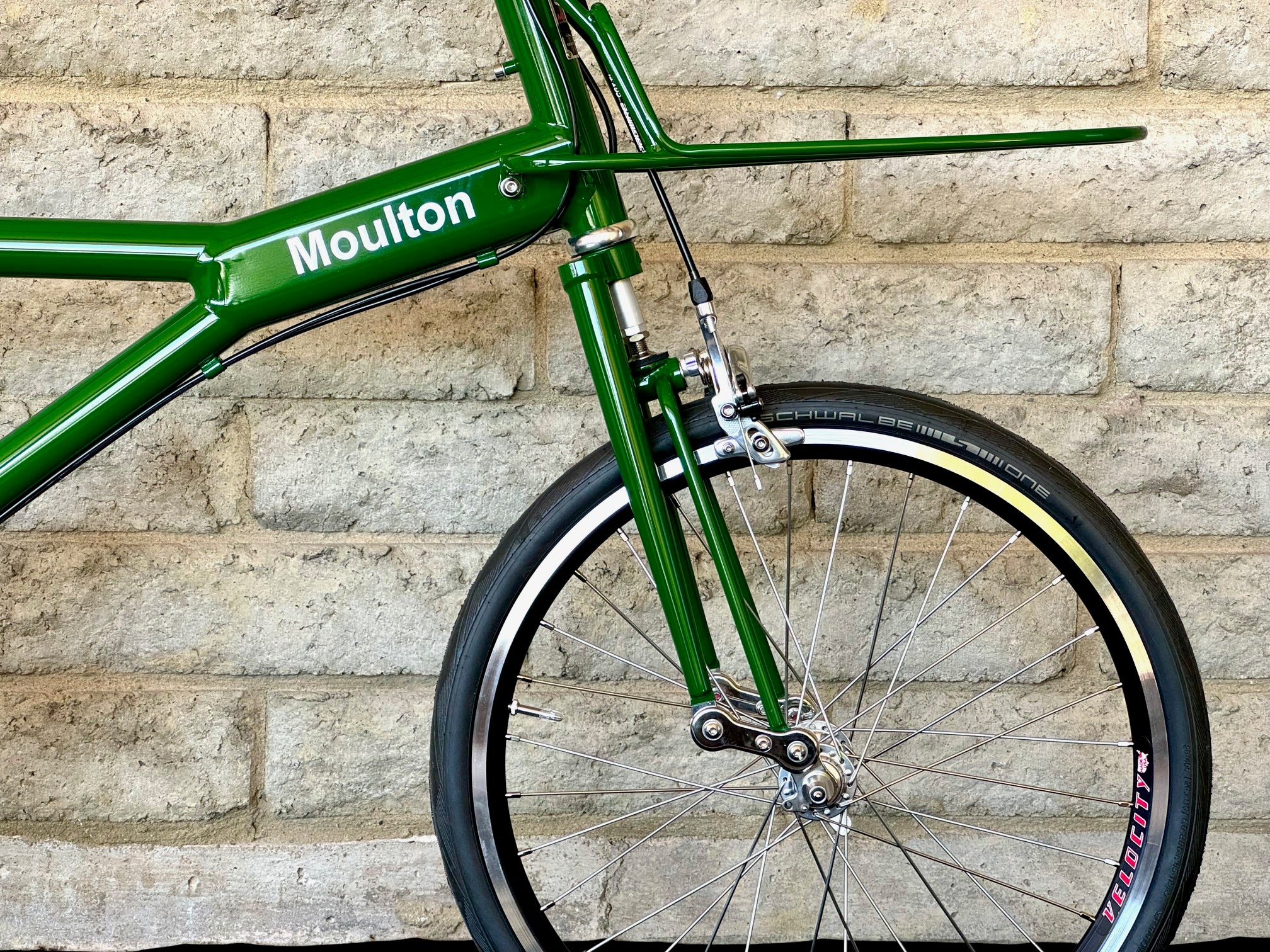Moulton Mini 折りたたみ自転車 ダークグリーン MOULTON (モールトン)｜イギリス発のプレミアム小径車｜ワイズ