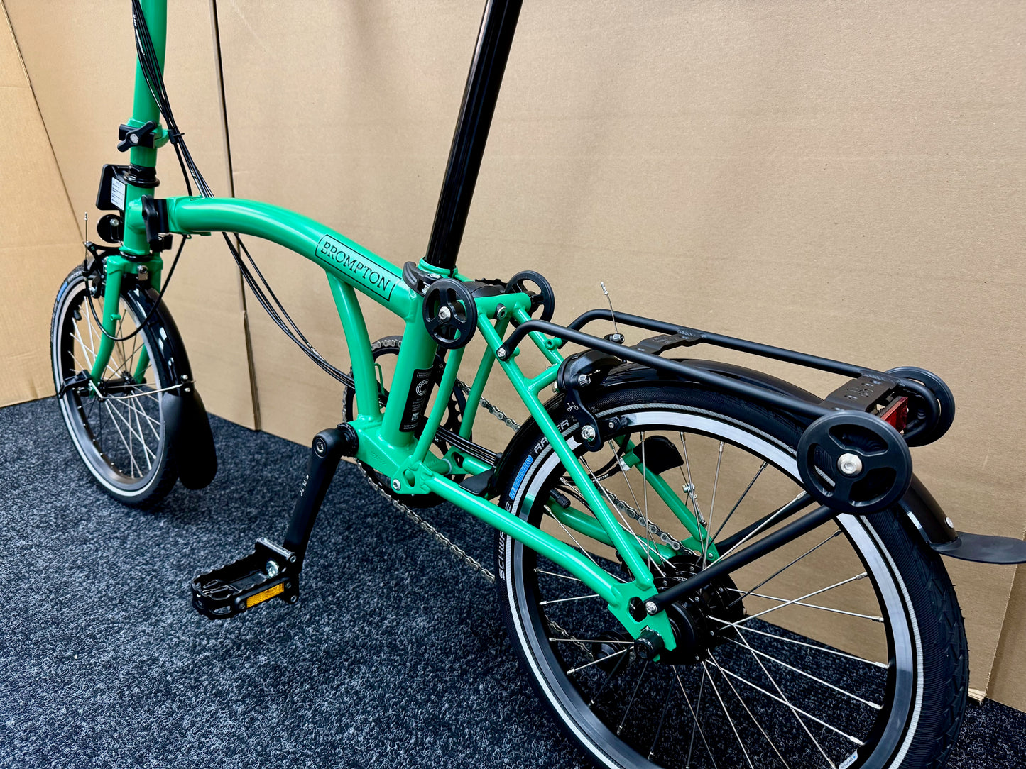 Brompton C Line 12-Speed High-HB Palm Green w/Roller Rack