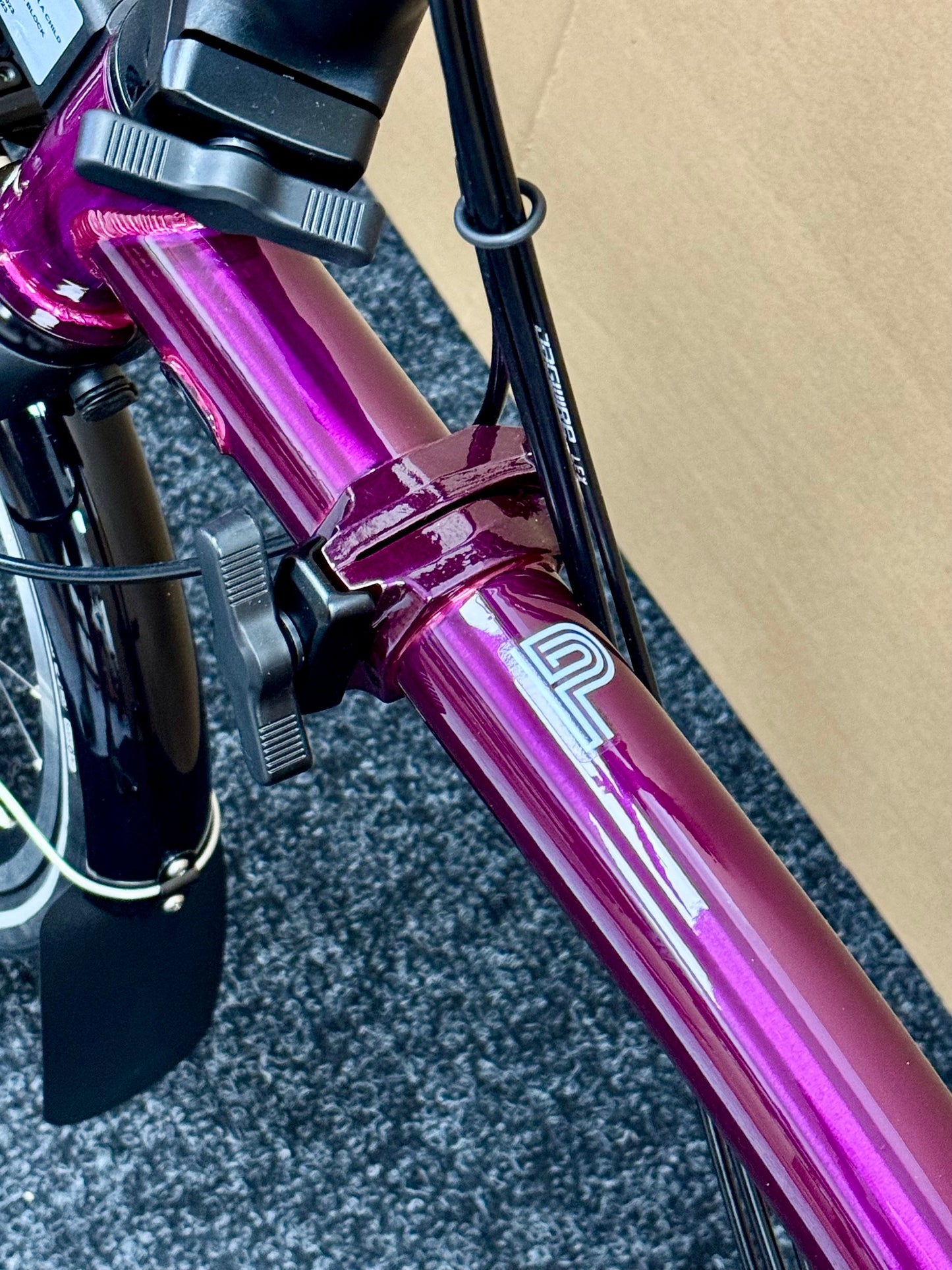 Brompton P Line 12-Speed Mid-HB Amethyst Lacquer w/Roller Rack